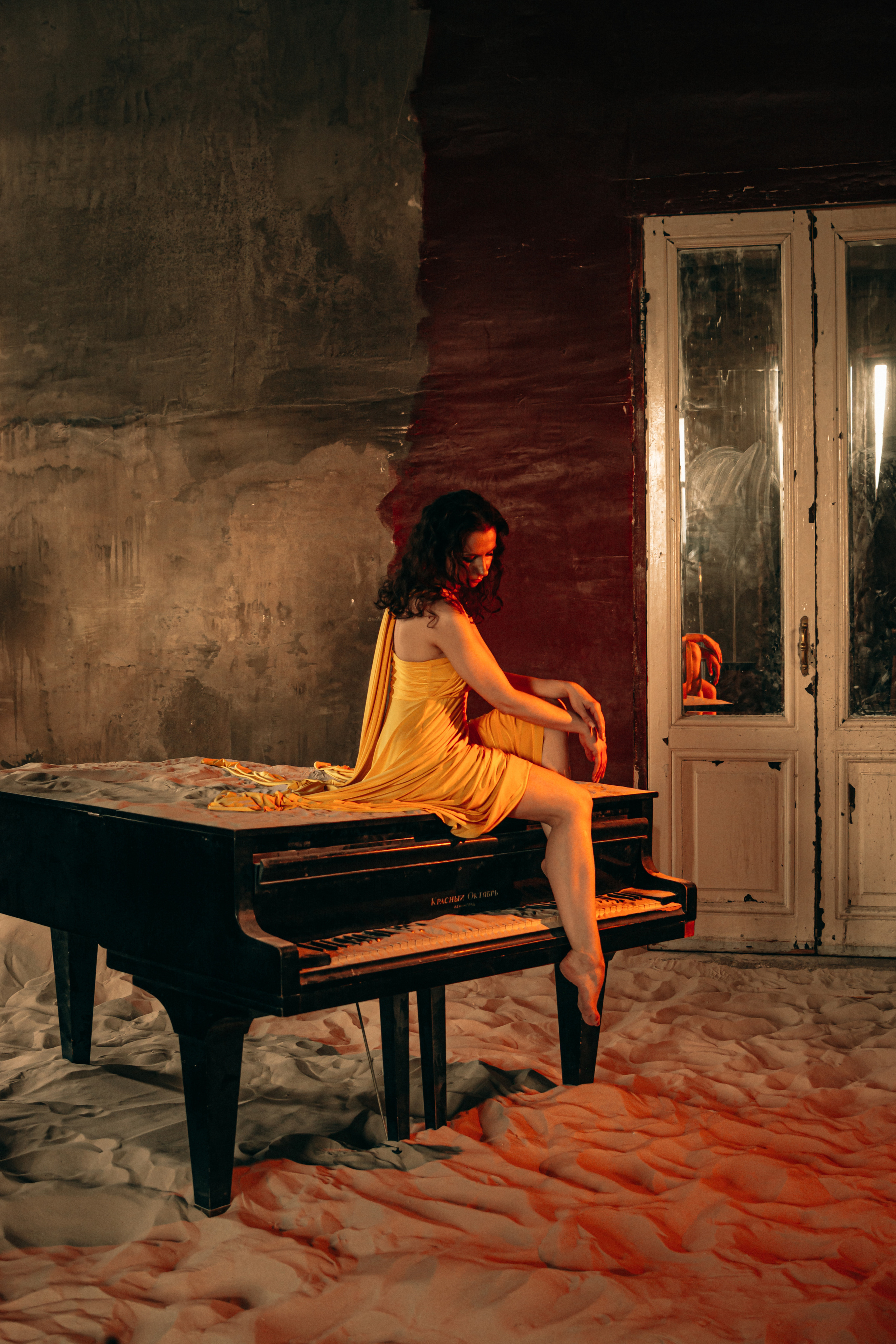 Оксана. Фотосессия в песках. Портретный фотограф в Санкт-Петербурге Дмитриева Наталия