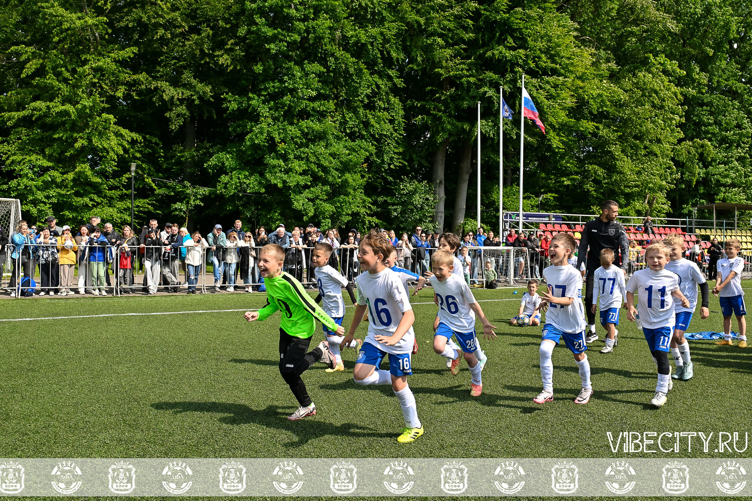 Большие Звезды светят Малым. VIBECITY.RU Вайб Сити Ру Фоторепортажи Фотоотчеты Калининград