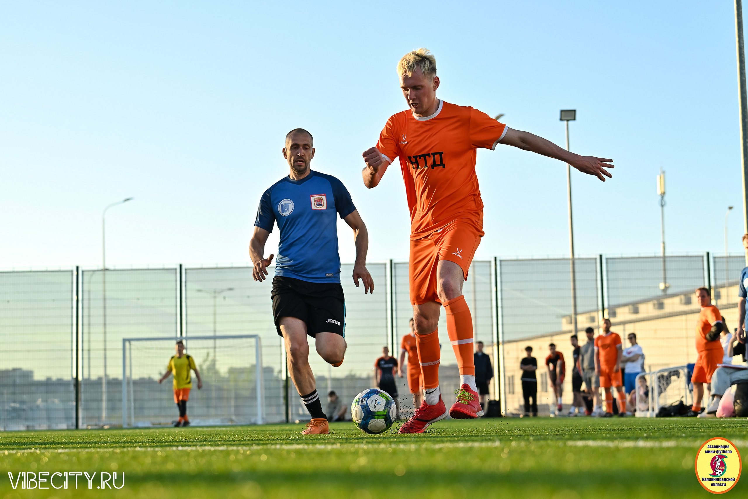 ИГРЫ МИНИ-ФУТБОЛЬНОЙ И КОРПОРАТИВНОЙ ЛИГИ. VIBECITY.RU Вайб Сити Ру Фоторепортажи Фотоотчеты Калининград