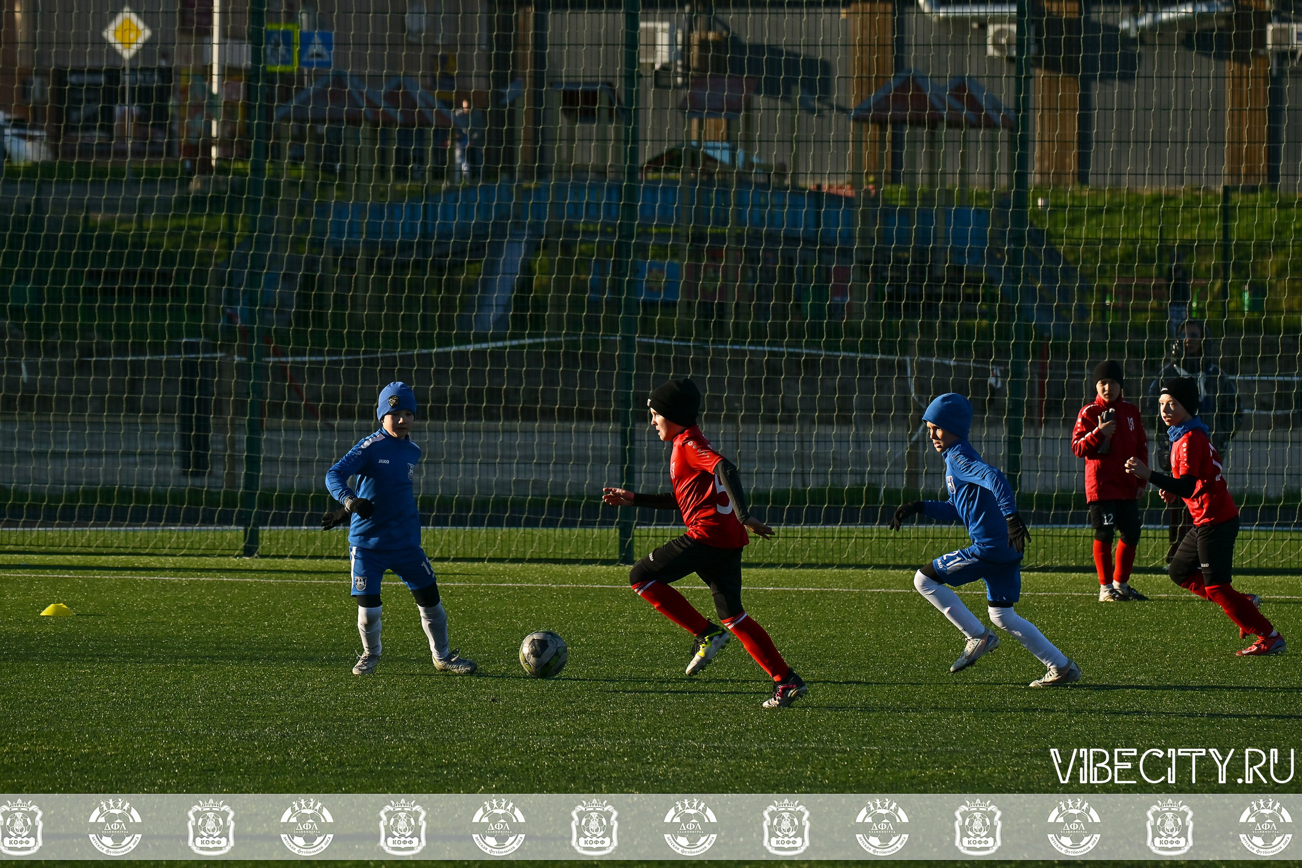XIV ВСЕРОССИЙСКИЙ ФУТБОЛЬНЫЙ ФЕСТИВАЛЬ «ЗАГРУЗИ СЕБЯ ФУТБОЛОМ!». VIBECITY.RU Вайб Сити Ру Фоторепортажи Фотоотчеты Калининград