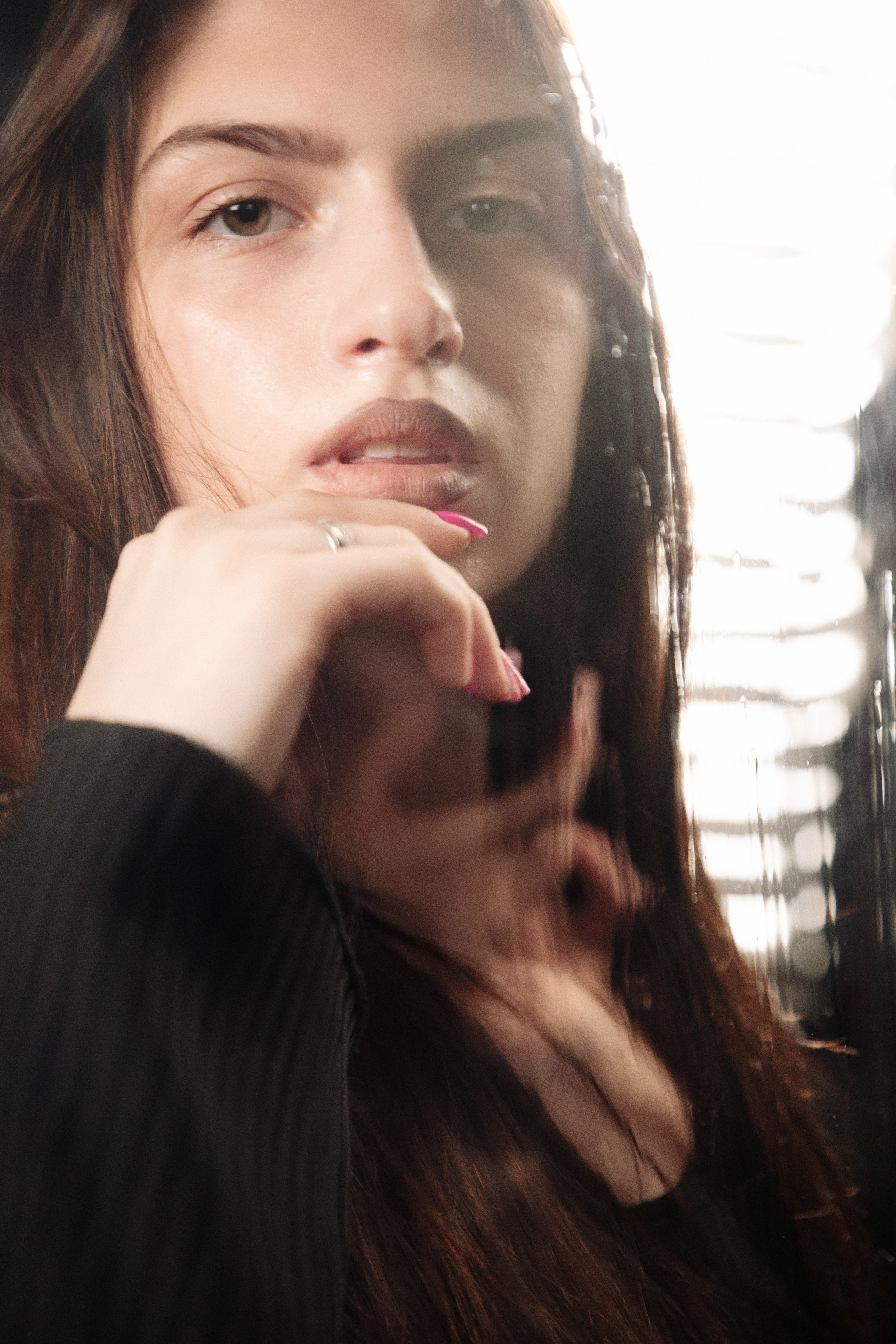 Завораживающая фотосессия «за стеклом». Фотограф Анастасия Тихонова