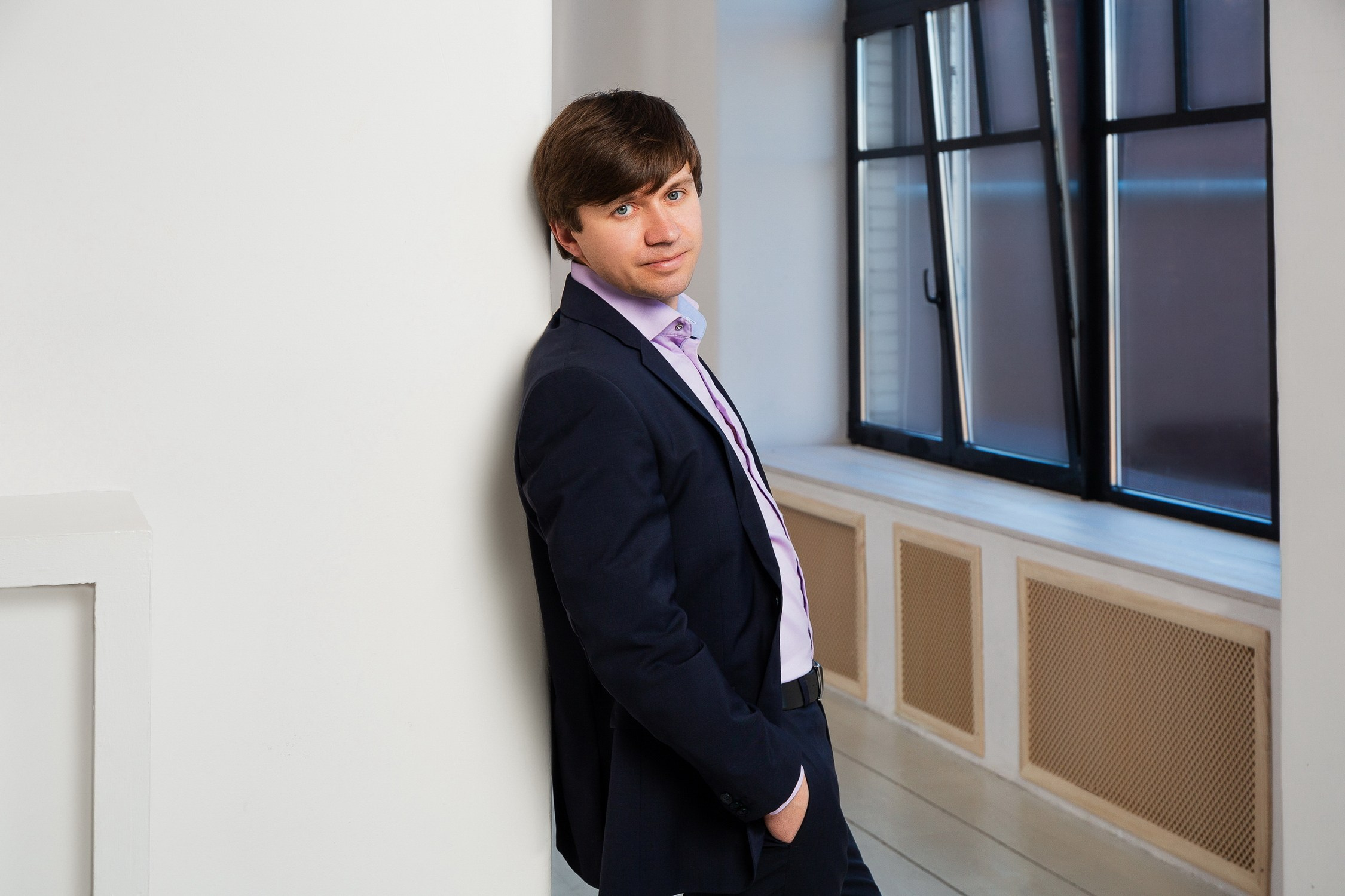 Портретная фотосъёмка для риелтора Сергея Крутикова. Профессиональный фотограф в Санкт-Петербурге. Сергей Пушкин