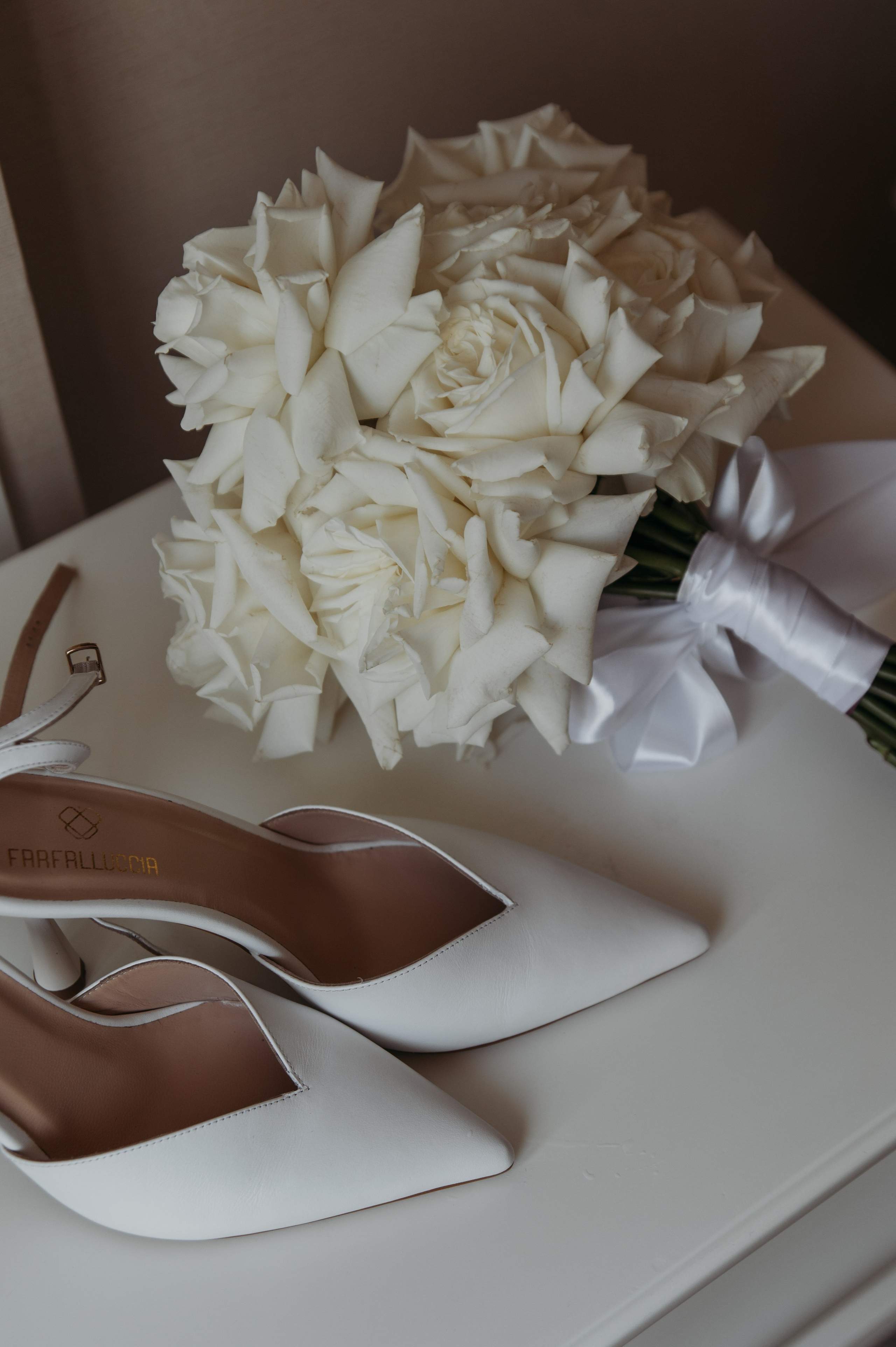 Свадебная фотосессия в Завидово гольф поле с утром невесты и красивым свадебным банкетом. Свадебный фотограф в Твери, Москве и Санкт-Петербурге Денисова Екатерина