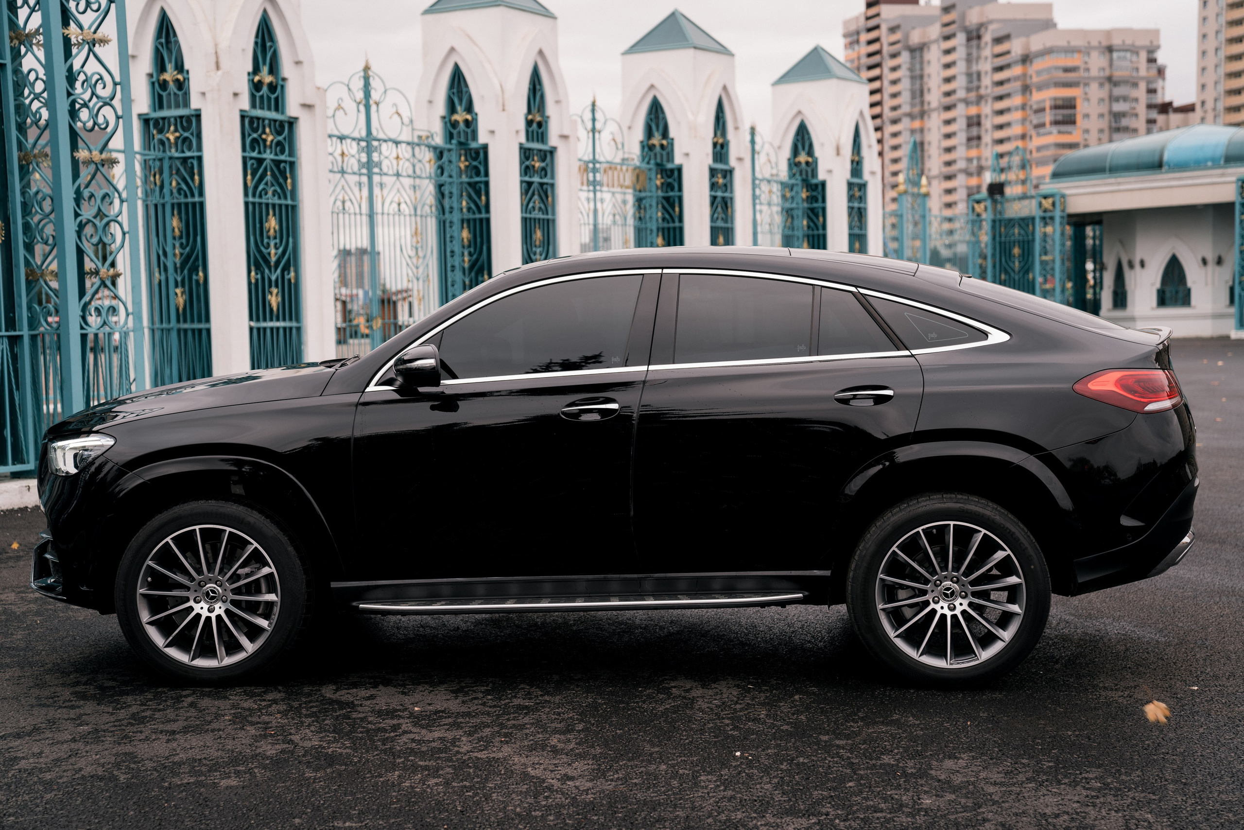 Mercedes-Benz GLE 400D. Идеальные портреты для соцсетей — Фотограф Ленар