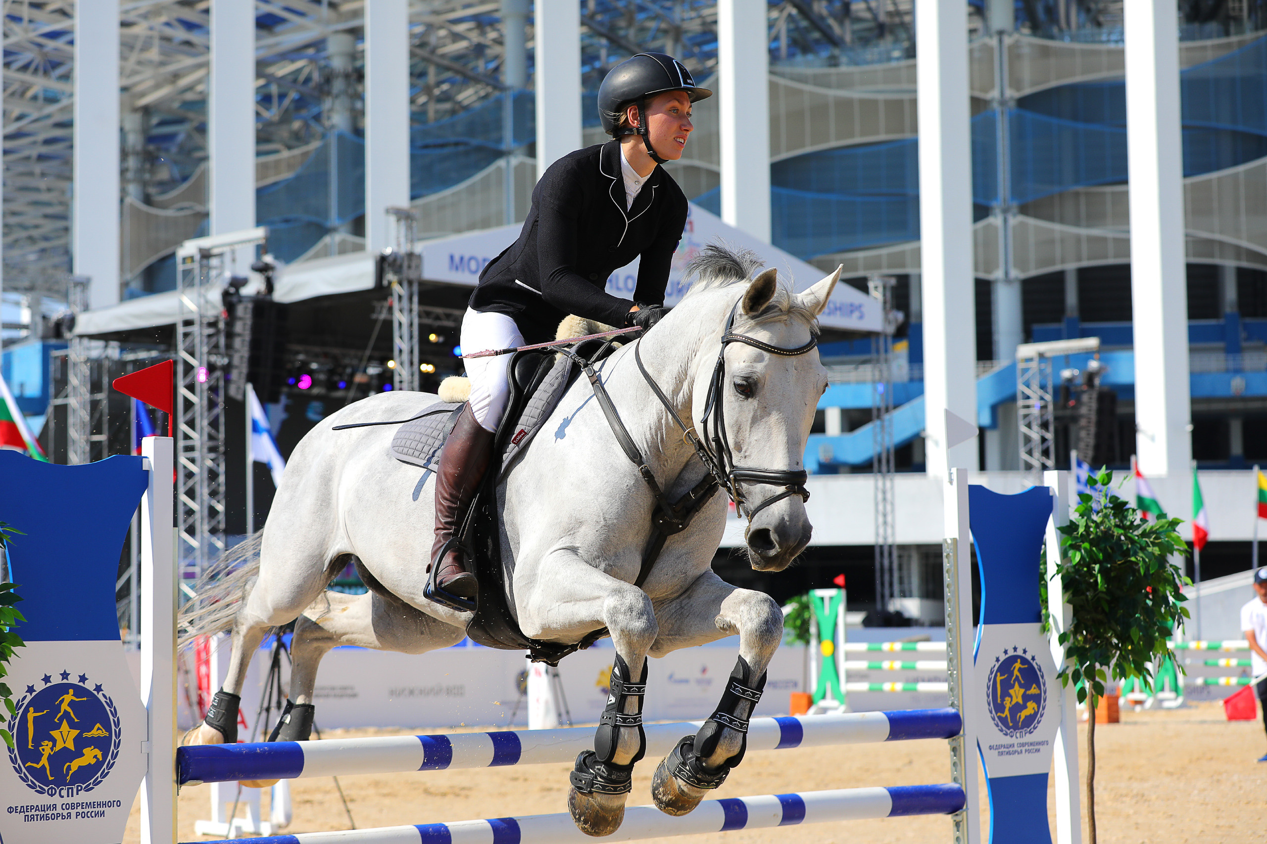 Photographing equestrian sports, equestrian sports, show jumping, hors. Reportage photographer in Nizhny Novgorod and Moscow angelina Ilyichev
