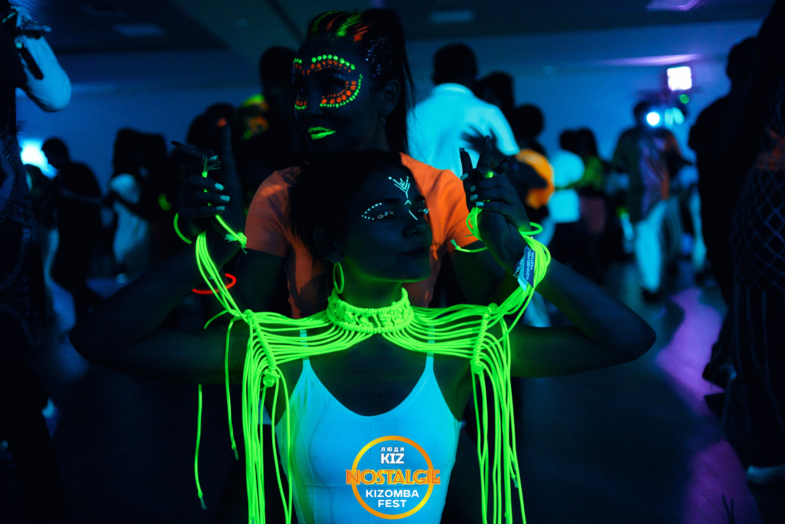 Neon party. Свадебный фотограф