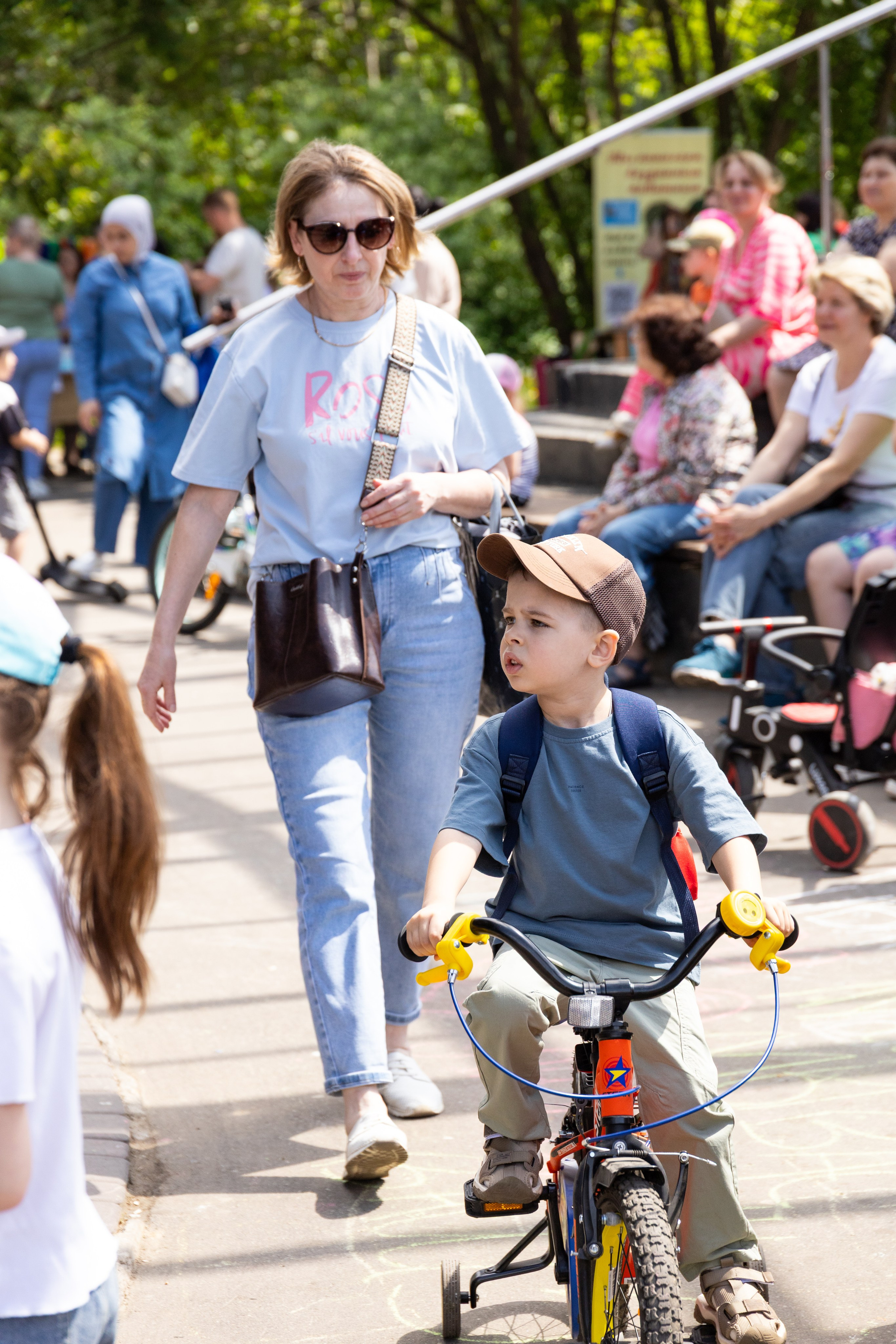 День Доброты. Выпускные фотоальбомы в Москве и Московской области