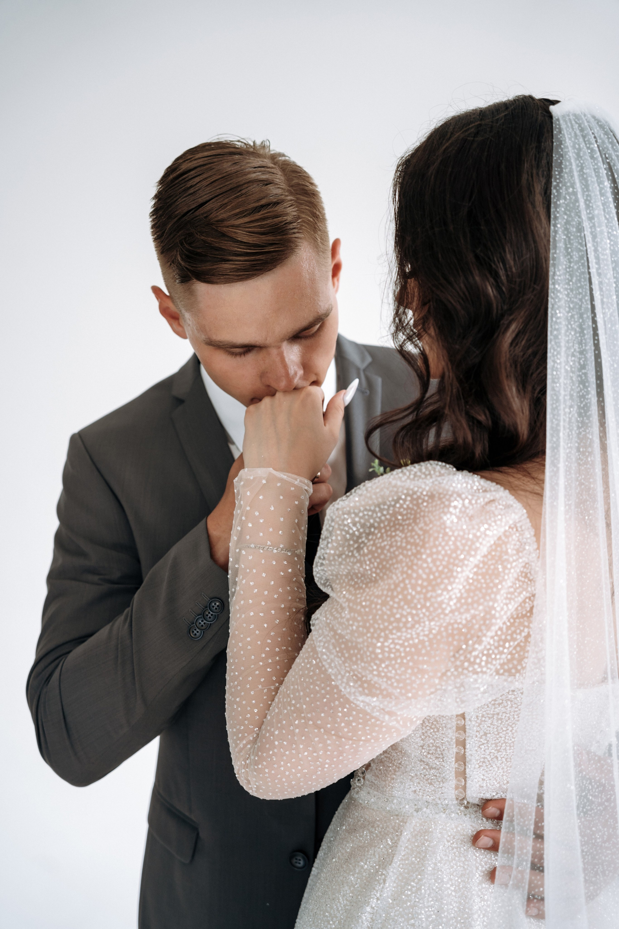 Павел Четвертков: стильные свадебные фото в фотостудии Тамбова.