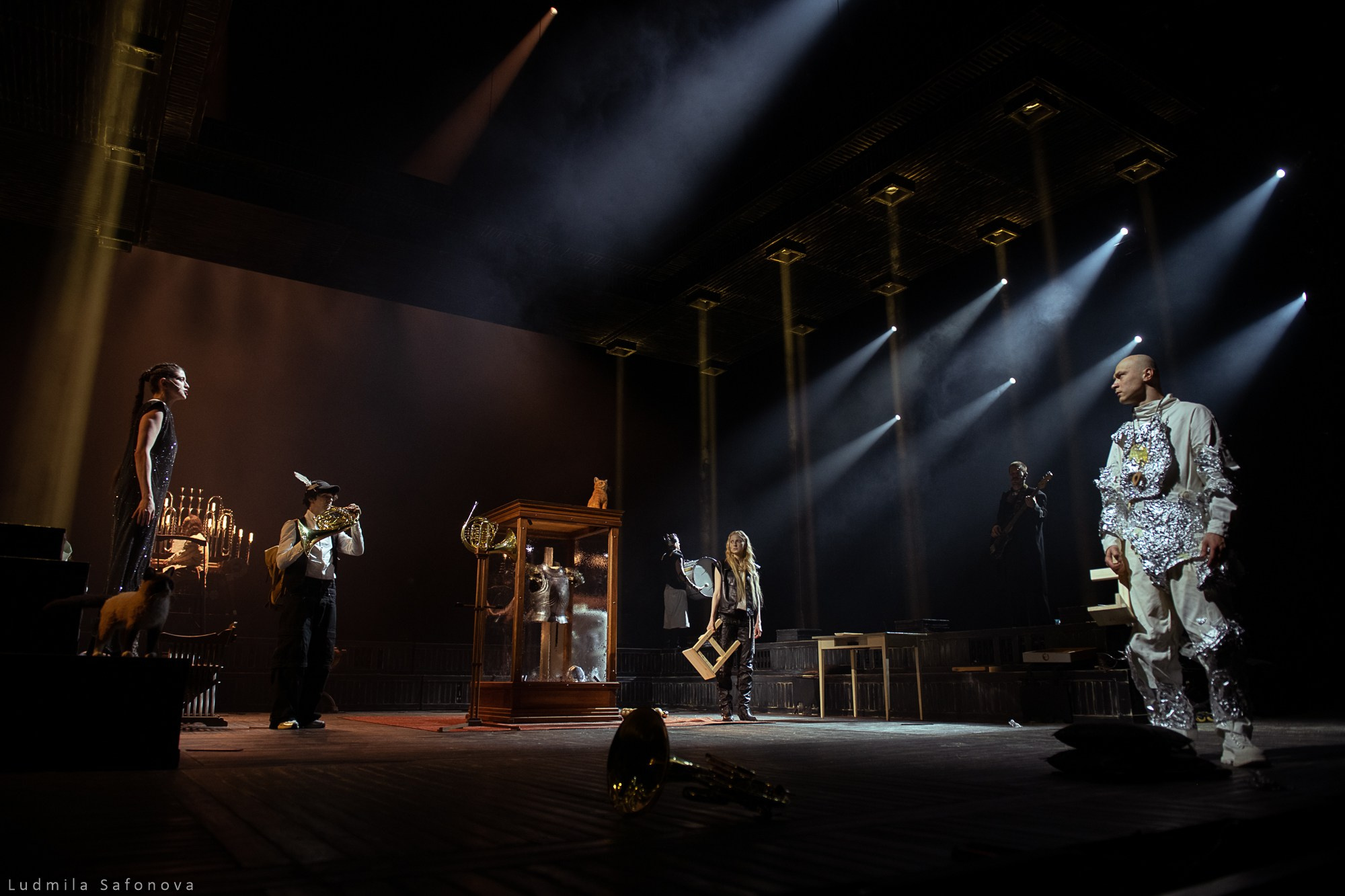 Гамлет. Режиссёр Андрей Гончаров. Гамлет Юра Борисов. Lucytheatre