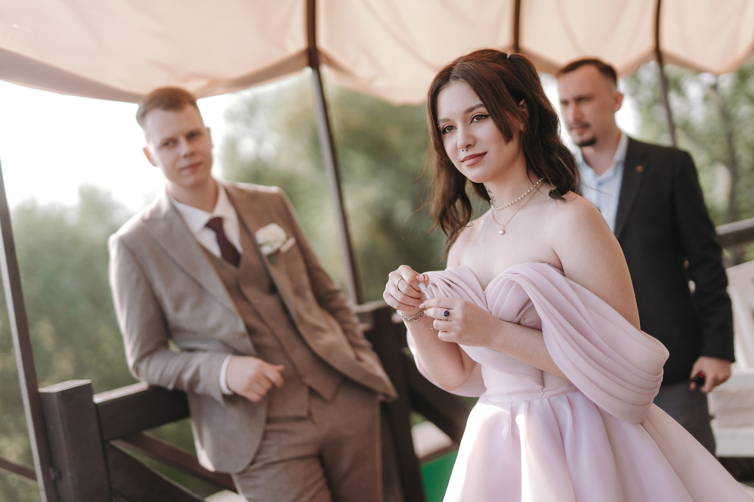 БАНКЕТНЫЙ ЗАЛ ТОРТУГА, ВЕДУЩИЙ АНДРЕЙ ОГНЕВ