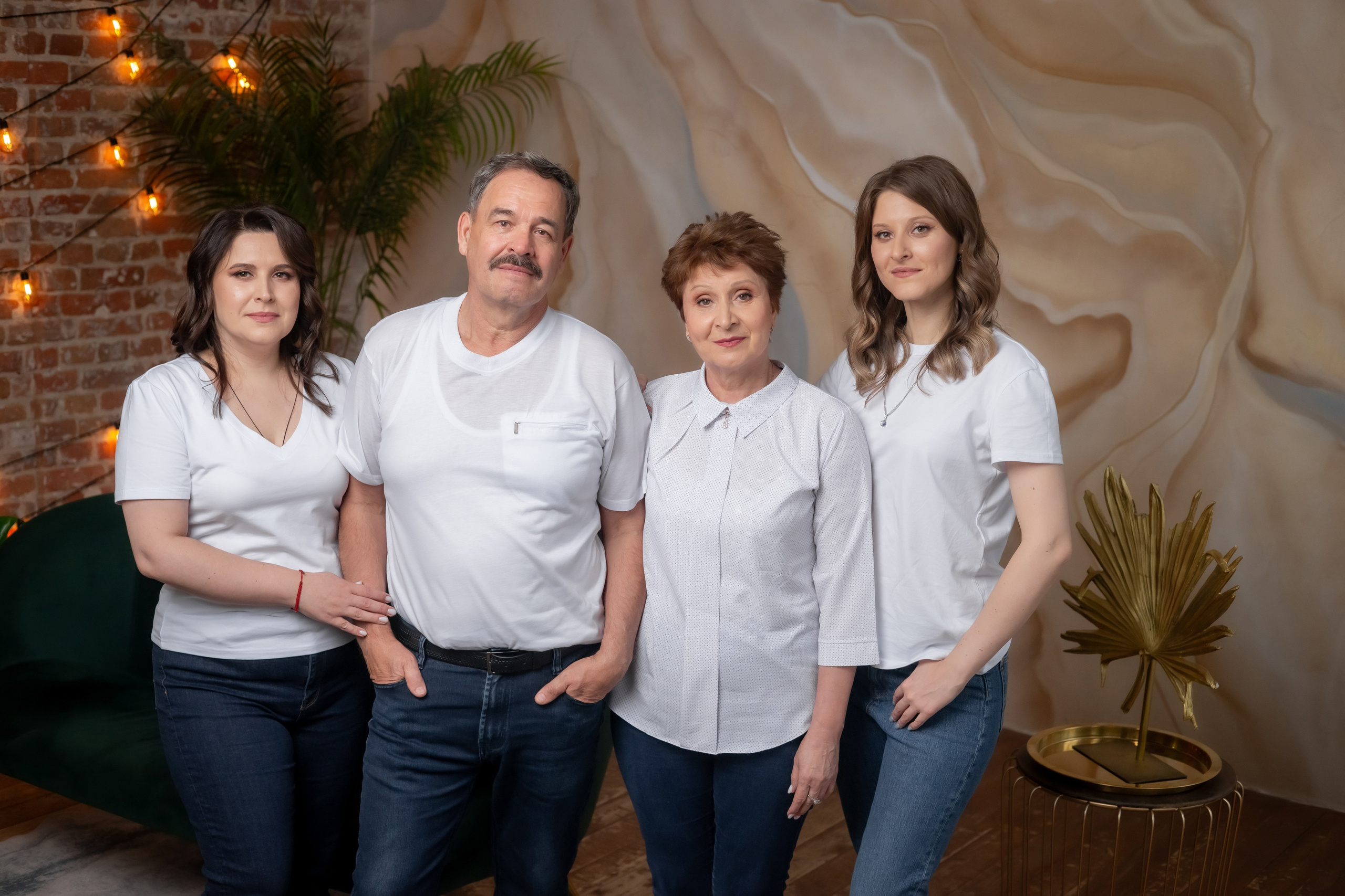 Семейная в студии. Ольга Плаксина фотограф в Саратове