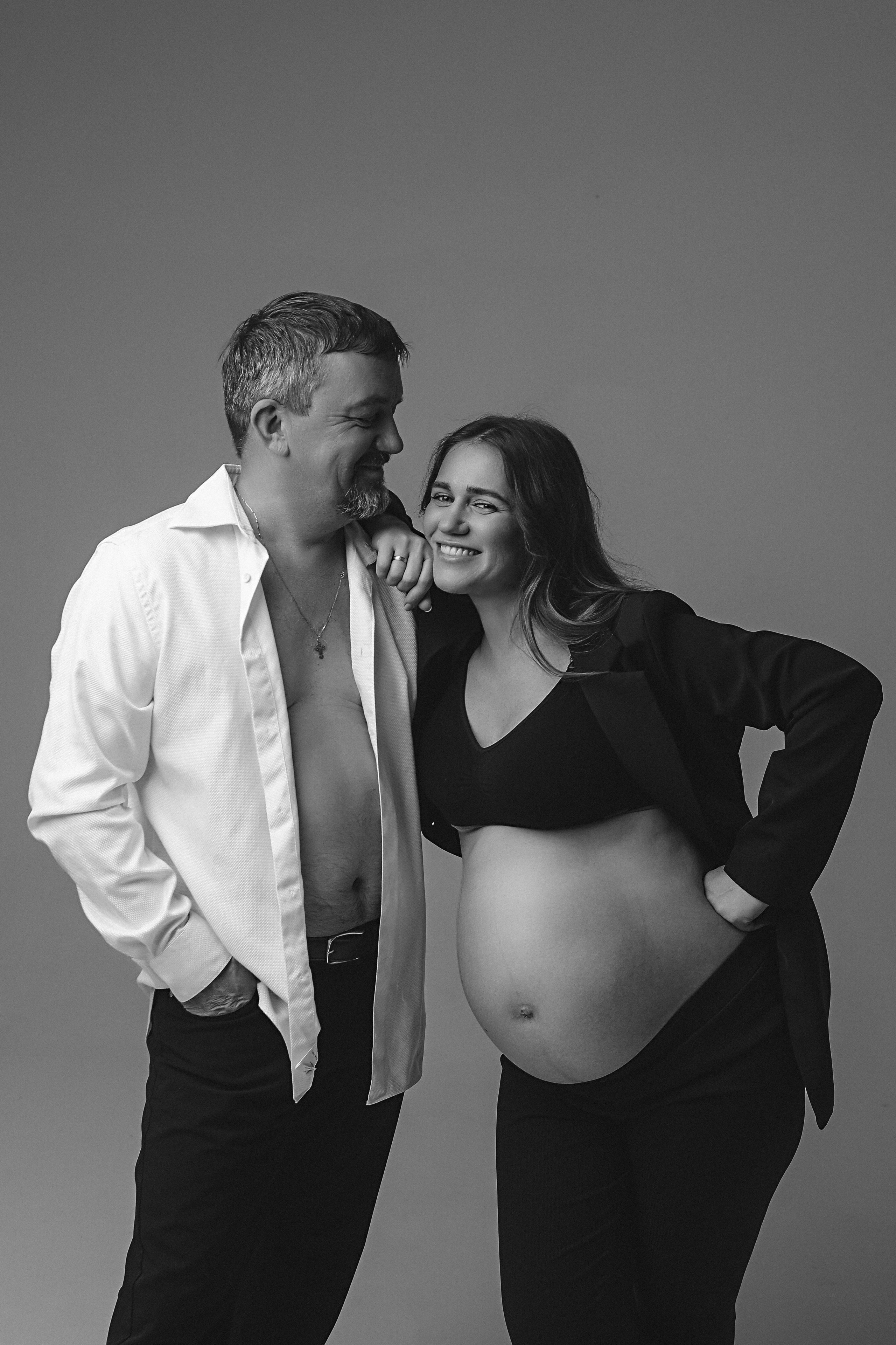 10/11 беременность. Семейный фотограф Тюмень, фотограф на роды Салмина Мария