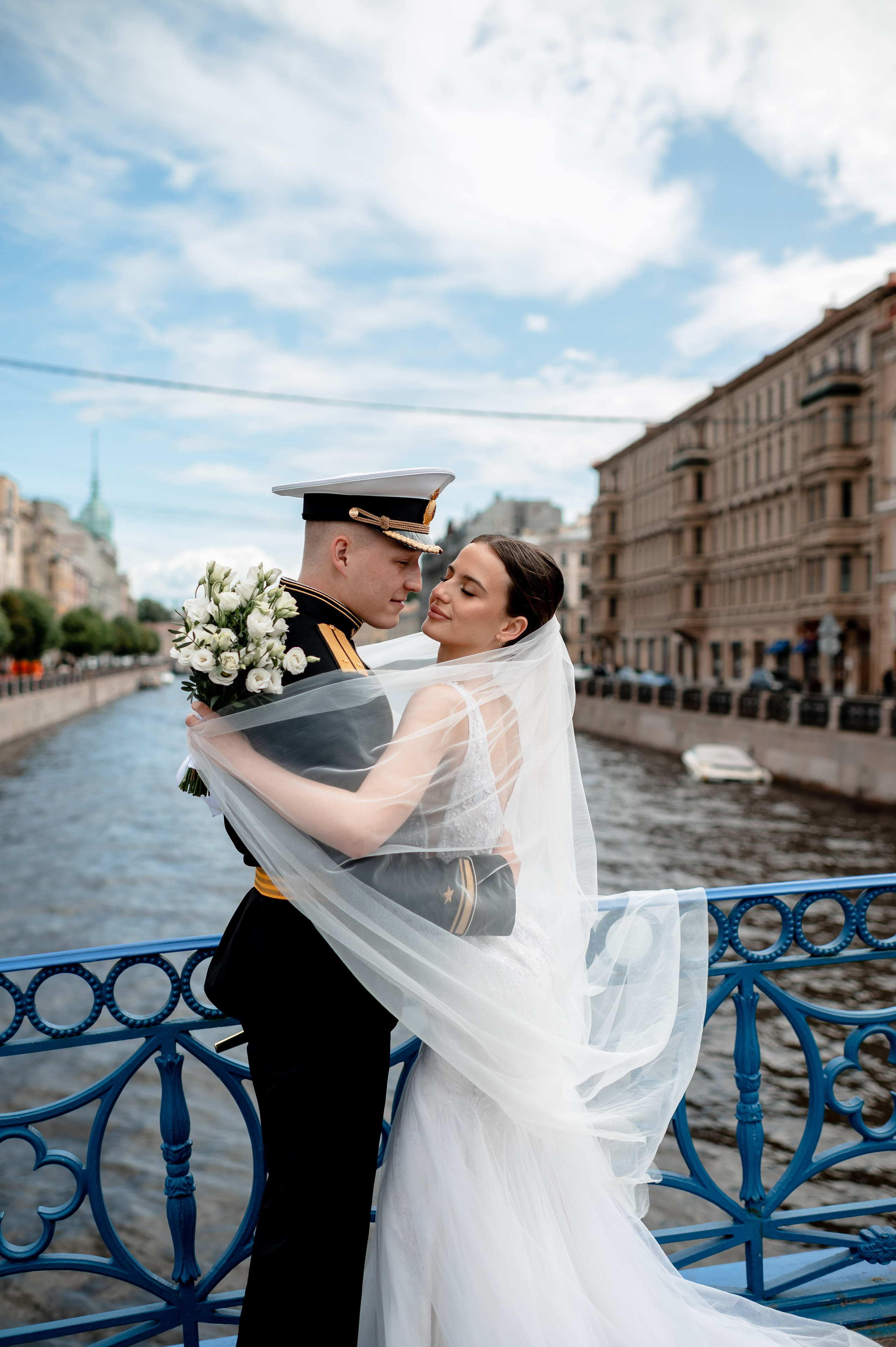 Елизавета и Максим (фотосессия у Дворца Штиглица, набережная Мойки и у Законодательного собрания). Портретный, семейный и свадебный фотограф в Санкт-Петербурге и в Пушкине Ширяев Денис