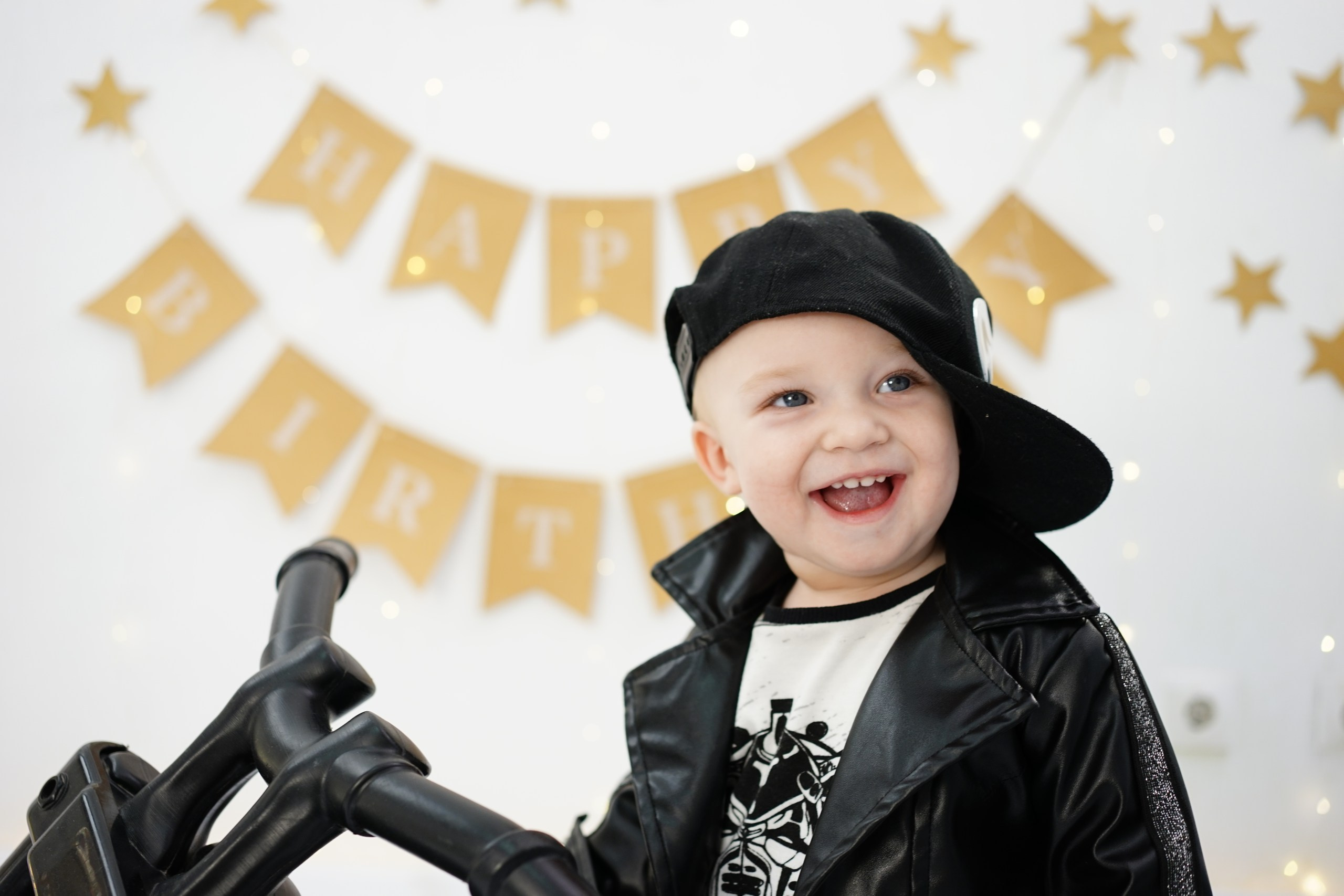 Фотосессия на Годик для Мальчиков. Детская Фотостудия ГОДОВАСИКИ в Санкт-Петербурге фотосесия на годик