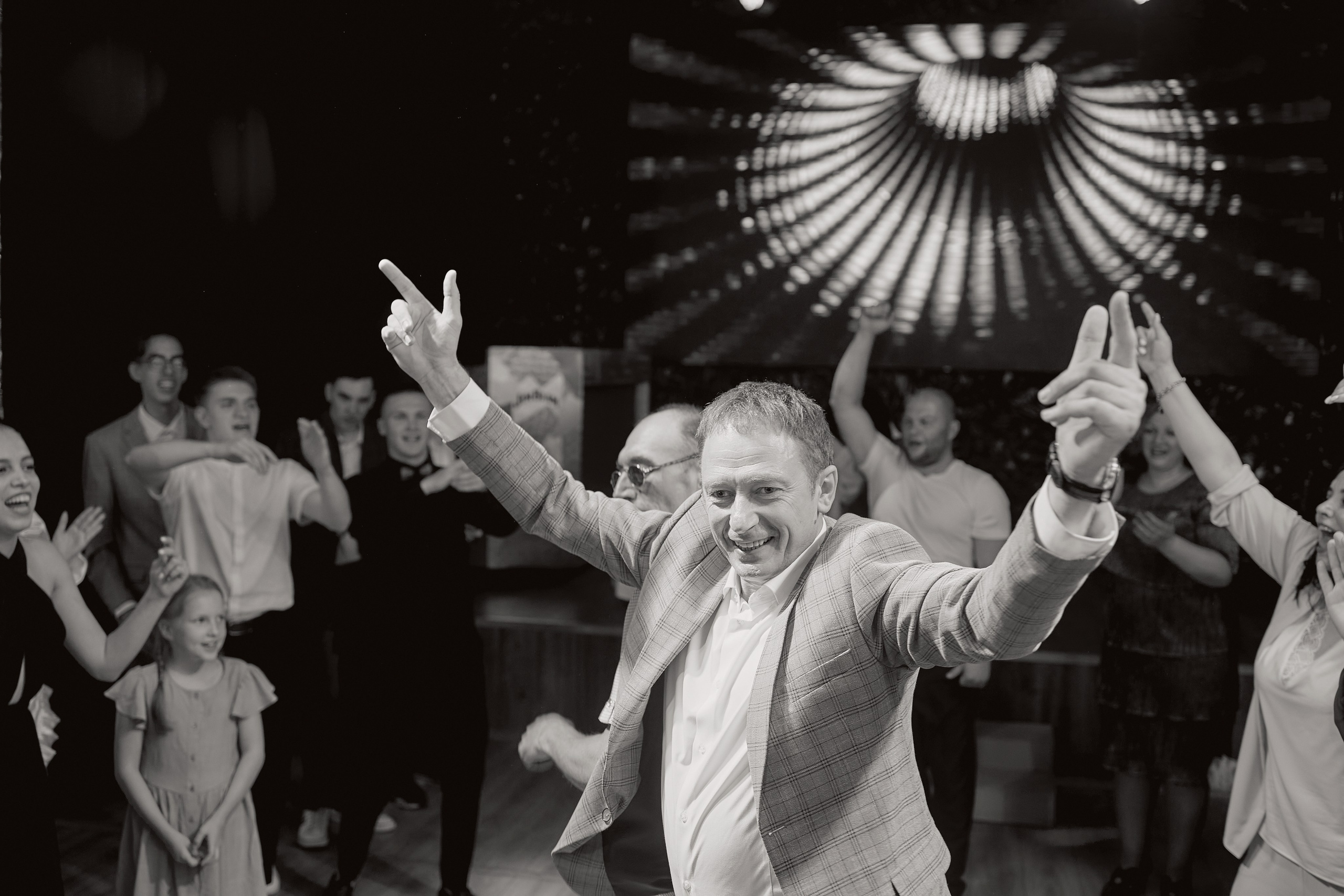 Школа № 134 (выпускной 2023). Фотограф Иван Кузьмин на любое Ваше мероприятие