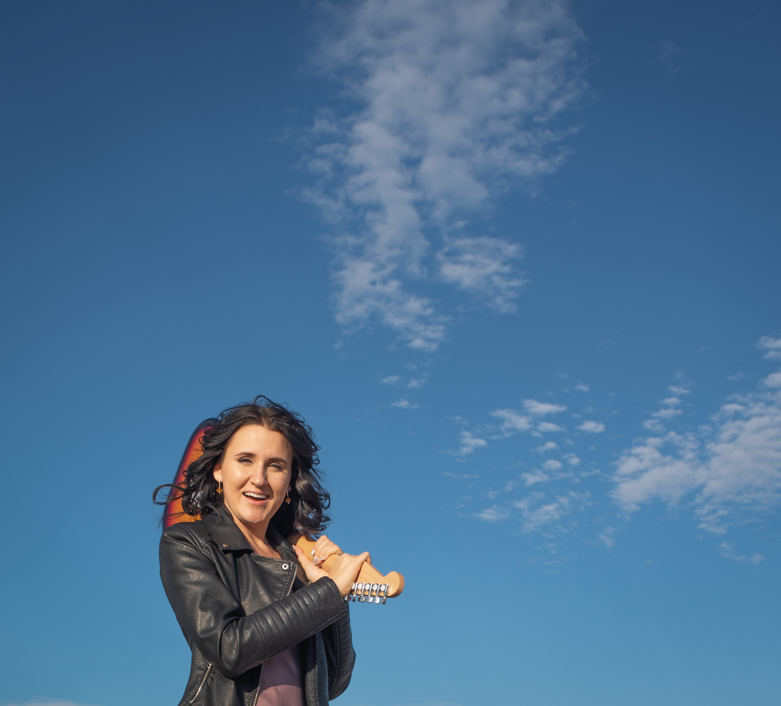 Девушка с гитарой. Творческий фотограф в Севастополе — Антонина Марченко