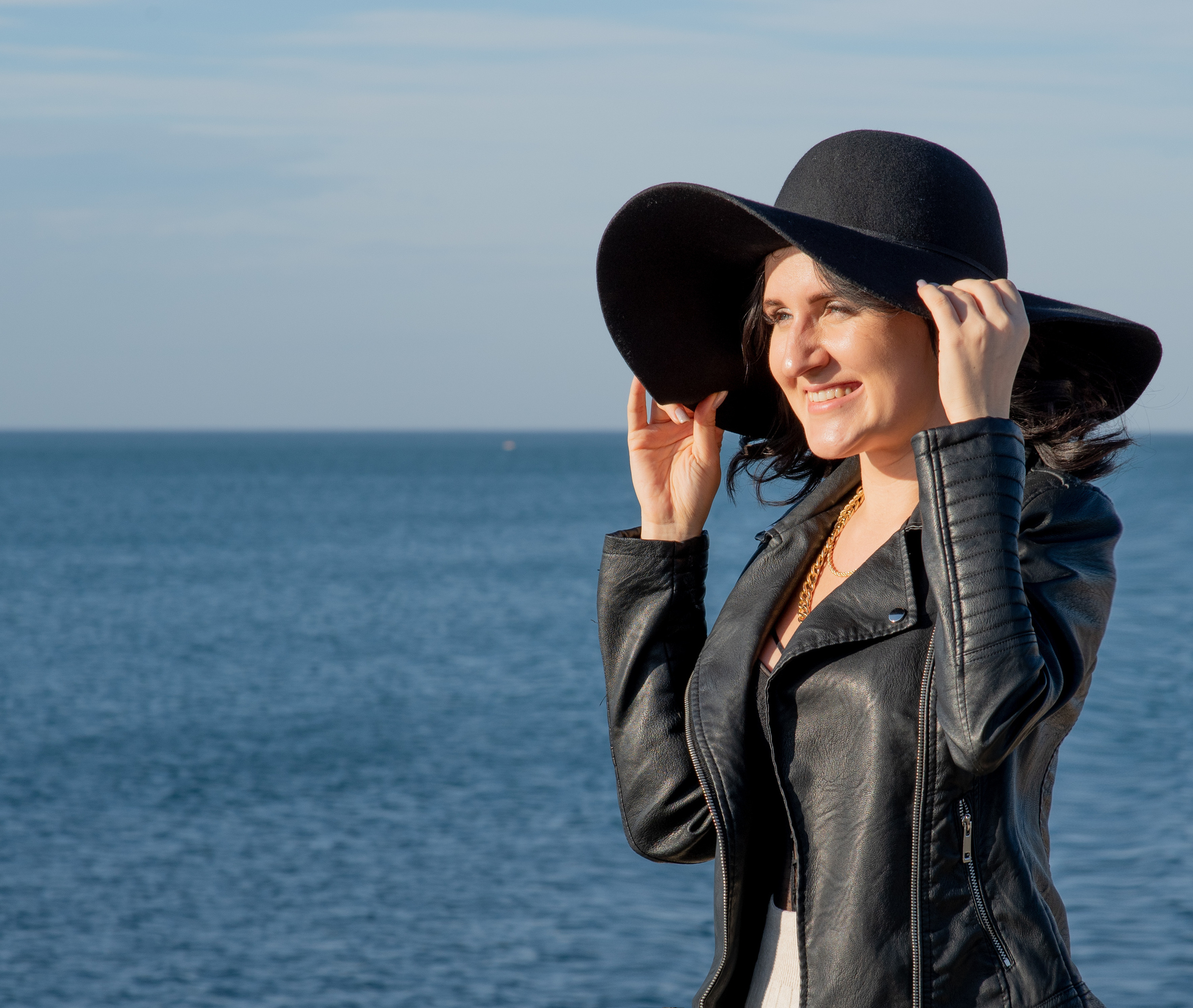 Девушка с гитарой. Творческий фотограф в Севастополе — Антонина Марченко