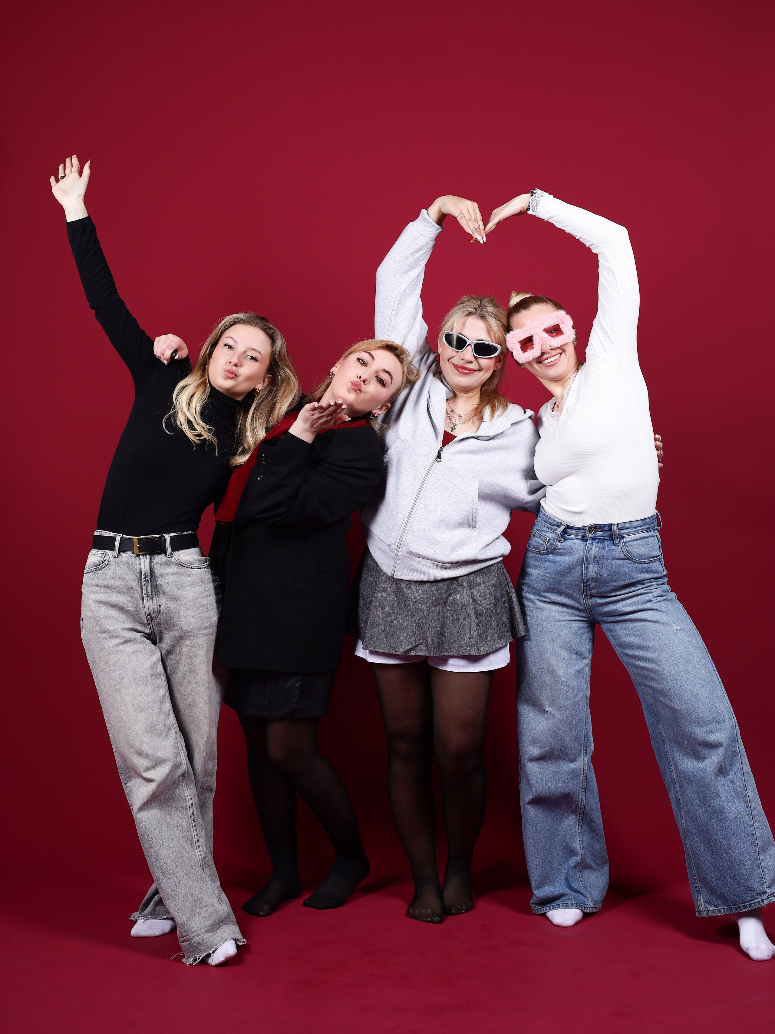 Открытие «фотограф уволен». Фотостудия без фотографа Чехов. Первая студия автопортрета в Чехове