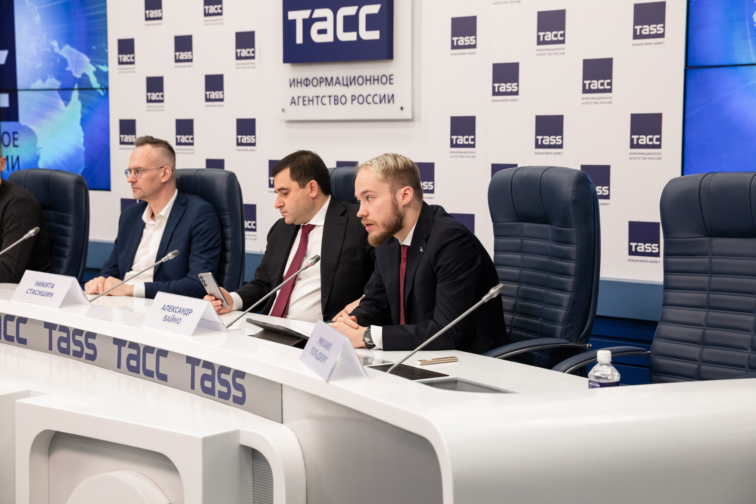 ТАСС | Пресс-конференция М2. Alexey Sentyurin, brands and business photographer in Moscow