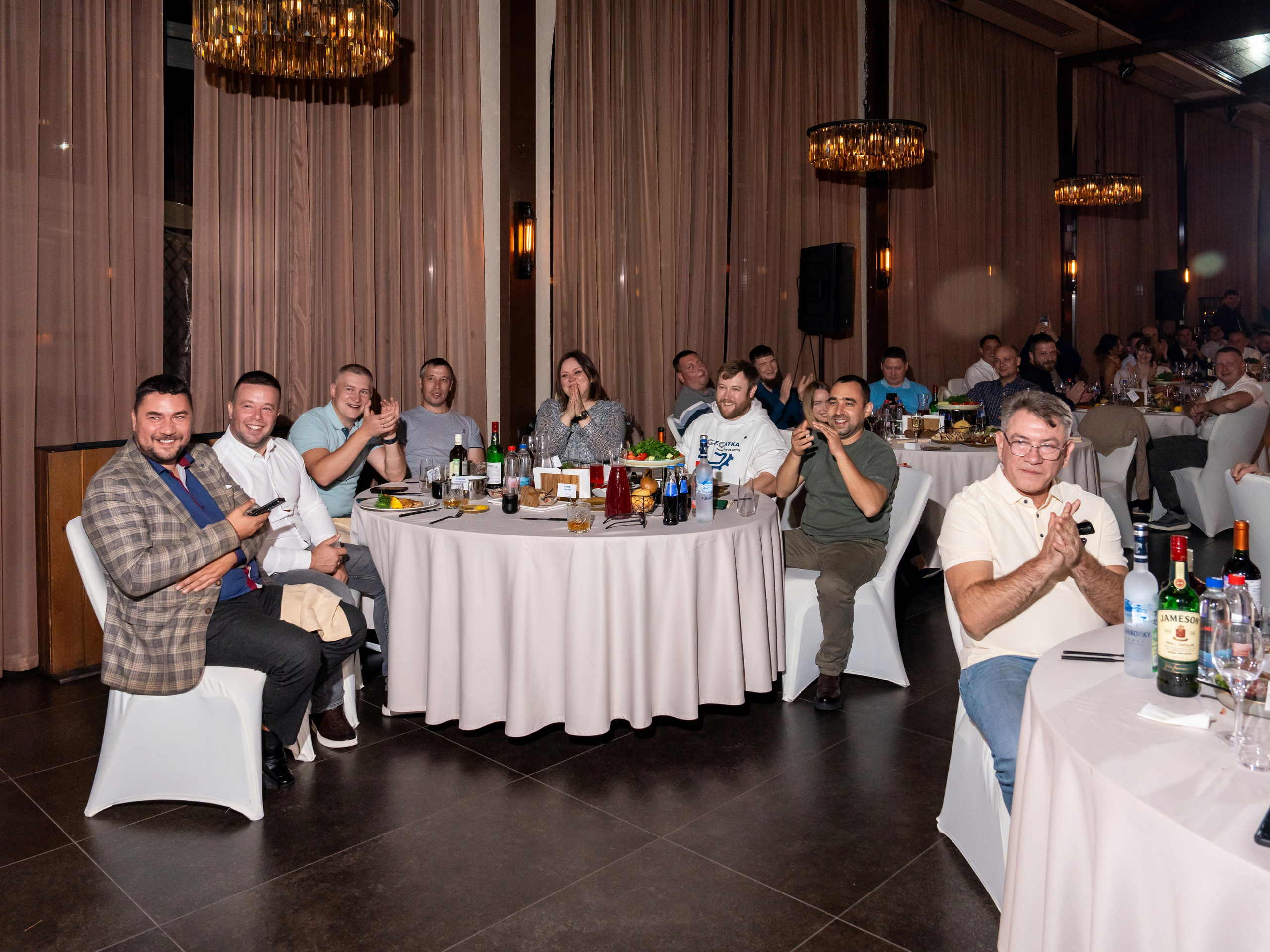 Гала-ужин для компании «Agregatka». Репортажный фотограф в Красной Поляне и Сочи Павлюченко Екатерина