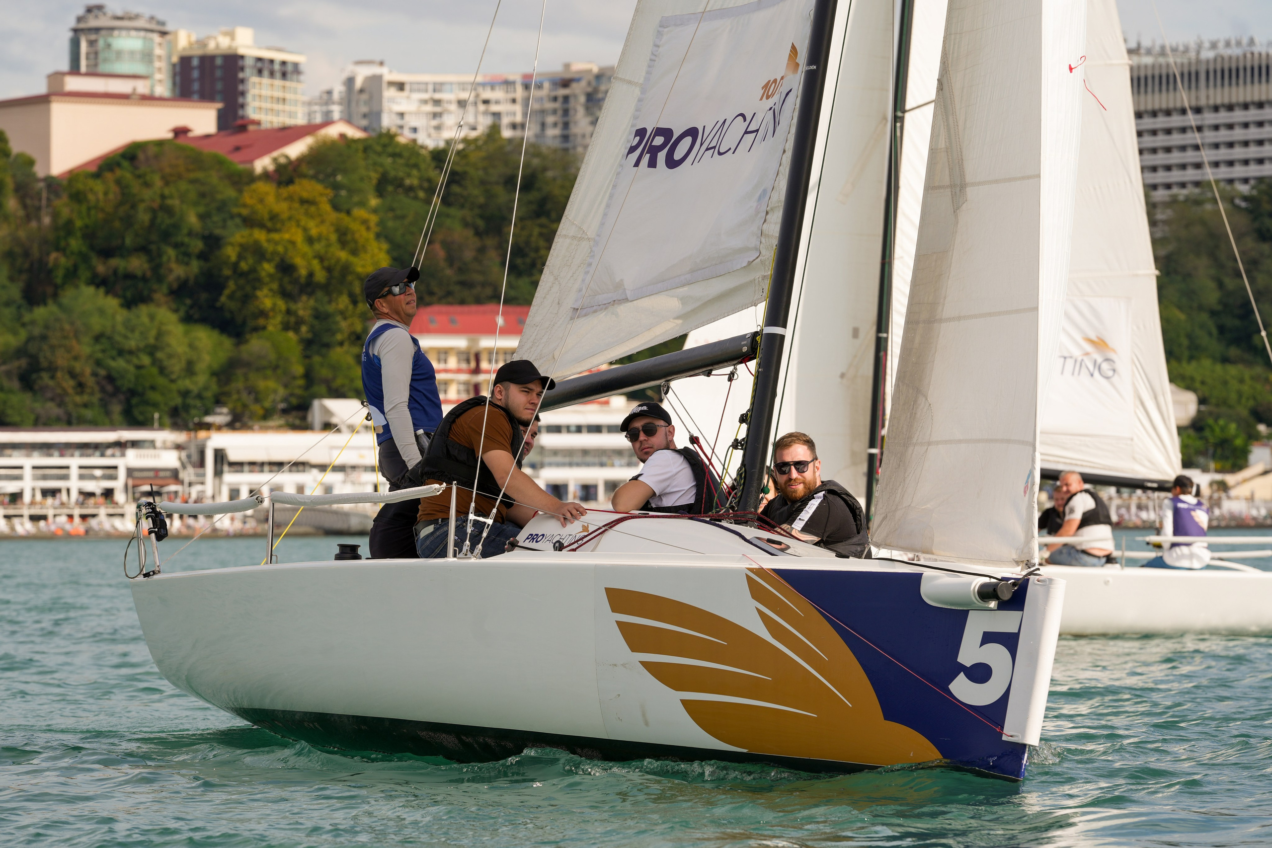 Яхтенная регата для компании Агрегатка. Репортажный фотограф в Красной Поляне и Сочи Павлюченко Екатерина