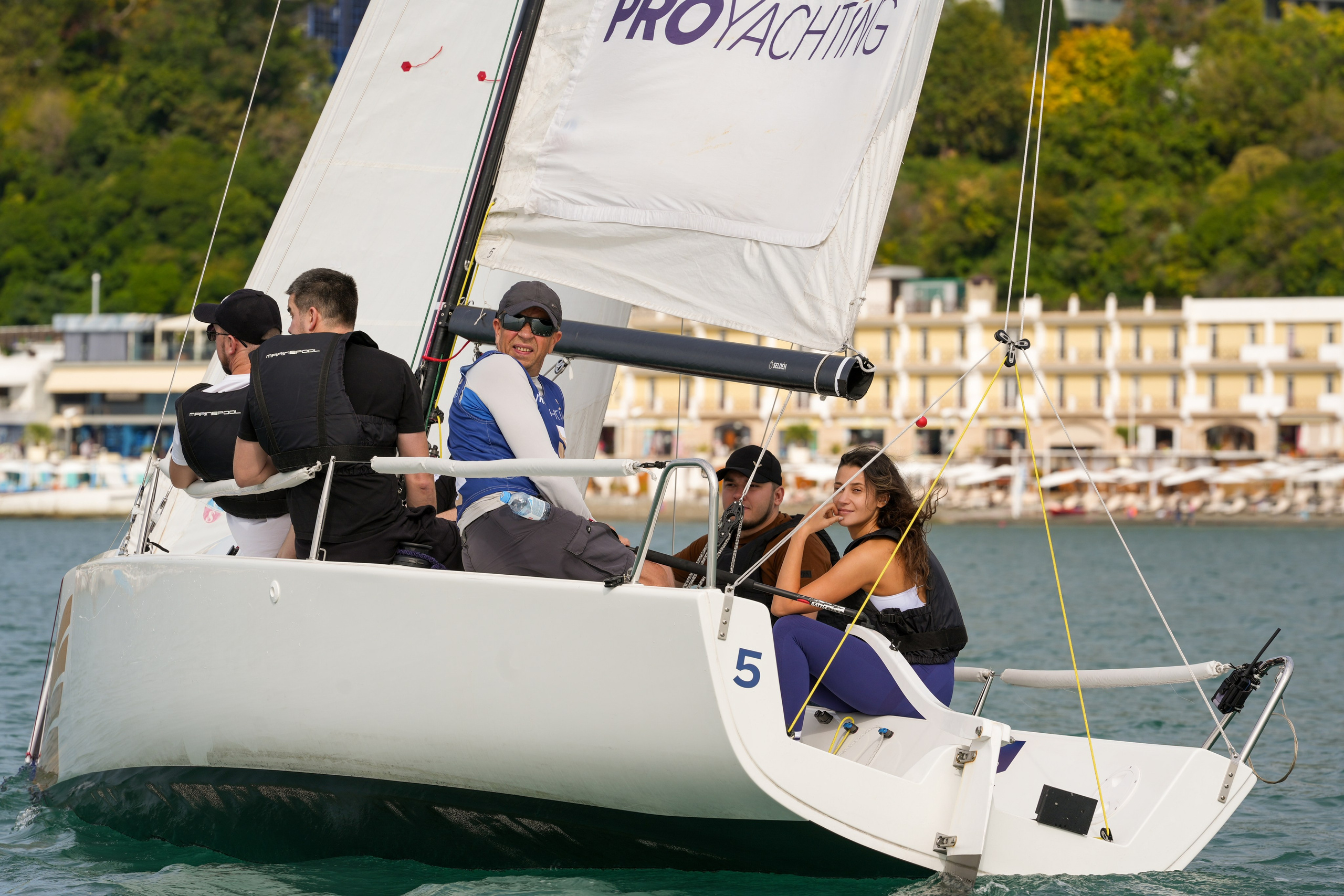 Яхтенная регата для компании Агрегатка. Репортажный фотограф в Красной Поляне и Сочи Павлюченко Екатерина