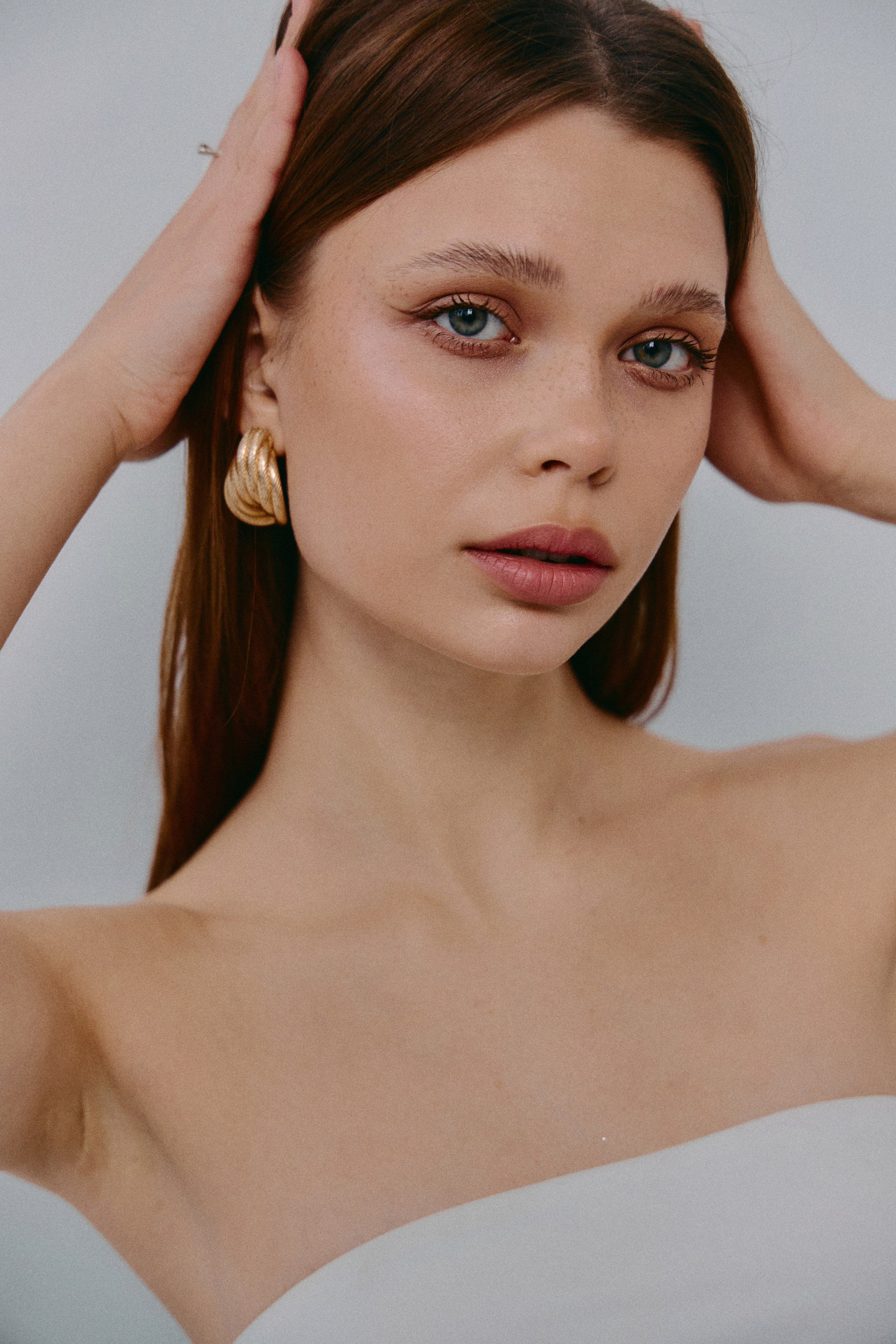 ЖЕНСКИЙ ПОРТРЕТ. Портретный фотограф в Екатеринбурге Имангалиев Болат