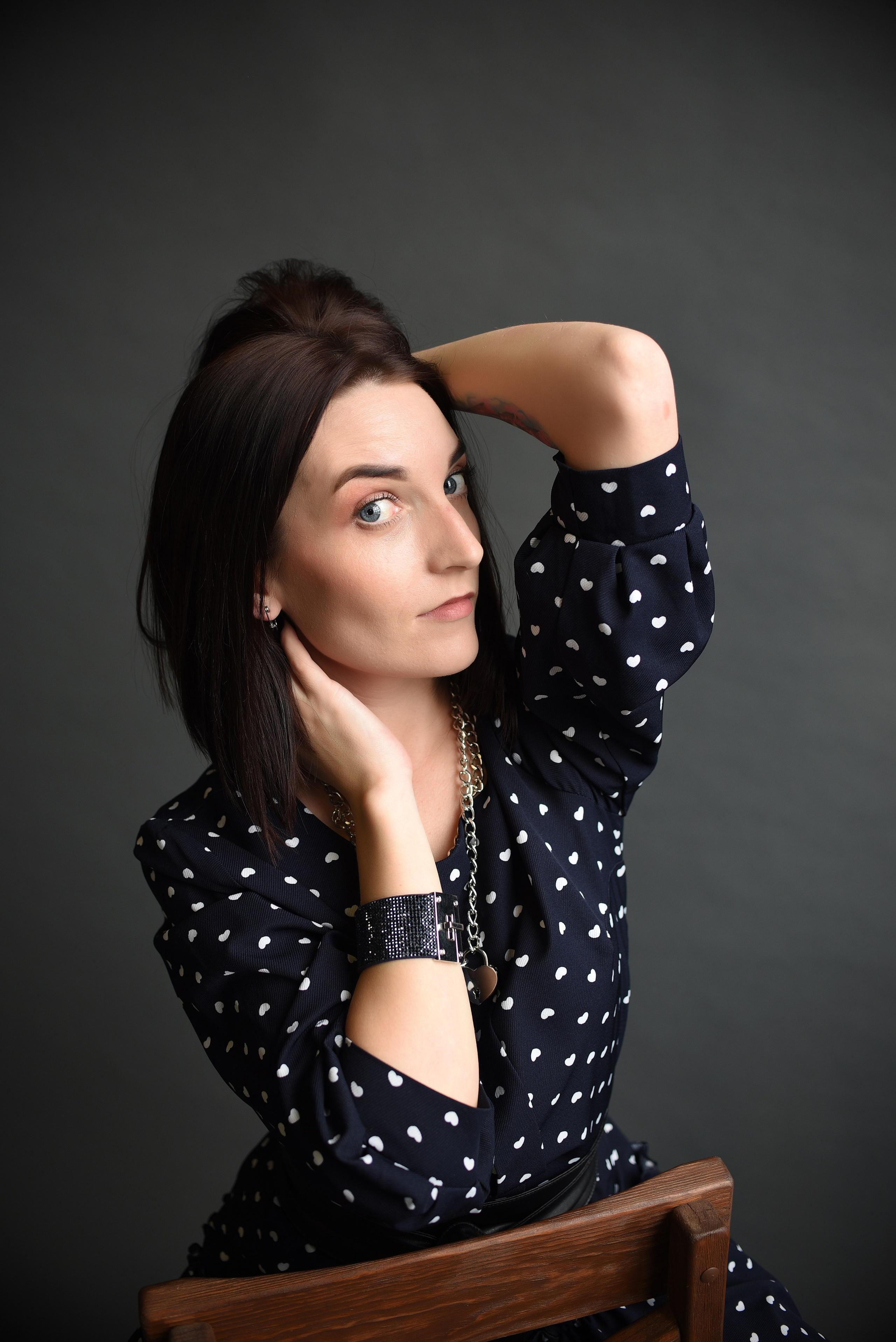 Индивидуальная студийная. Свадебный, семейный, детский, контент фотограф в Омске Максим Ильин