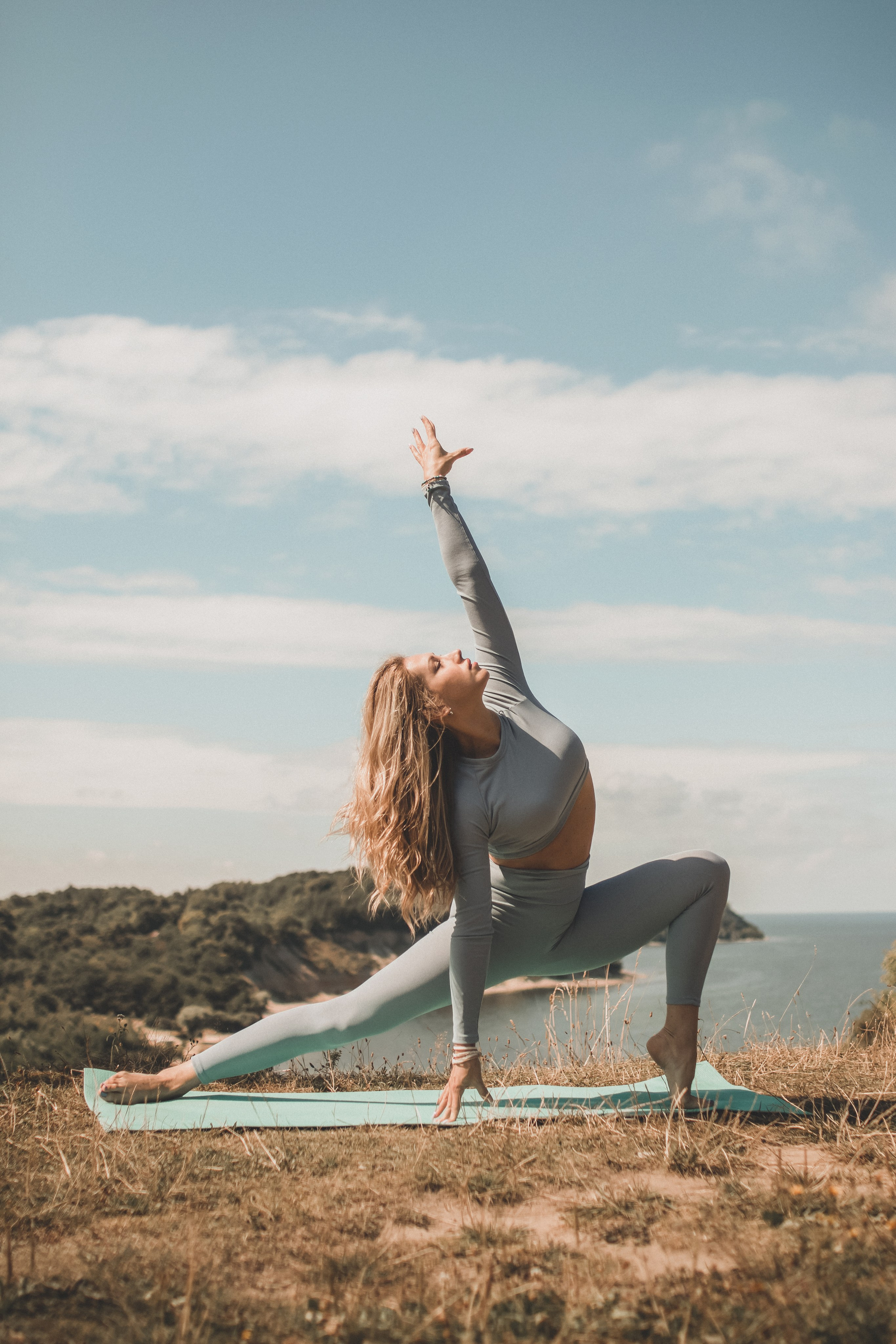 Yoga instructor. Женский и семейный фотограф в Калининграде Надежда Подлипинская