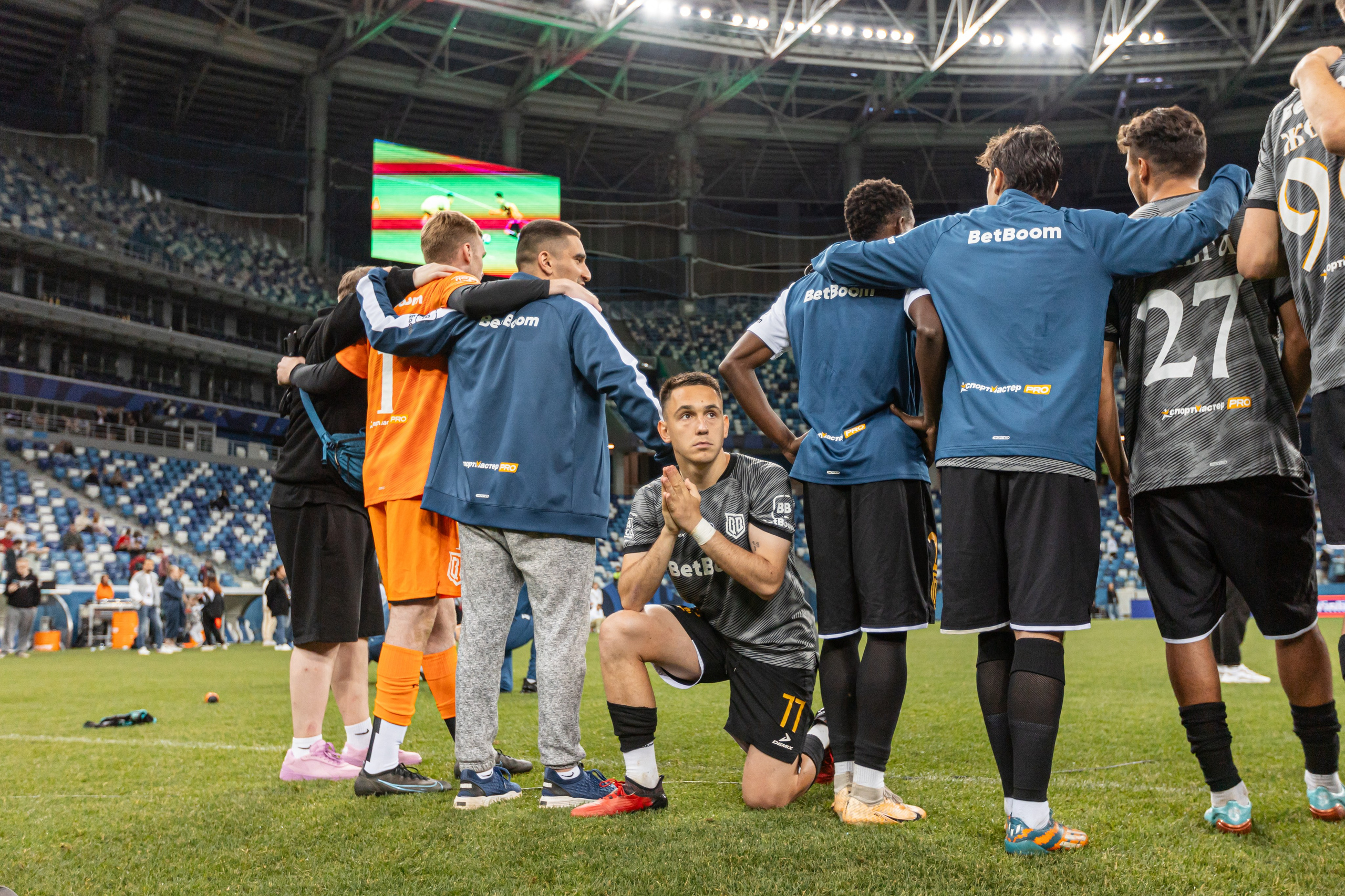 Футбол. Наталья Летунова — репортажный фотограф