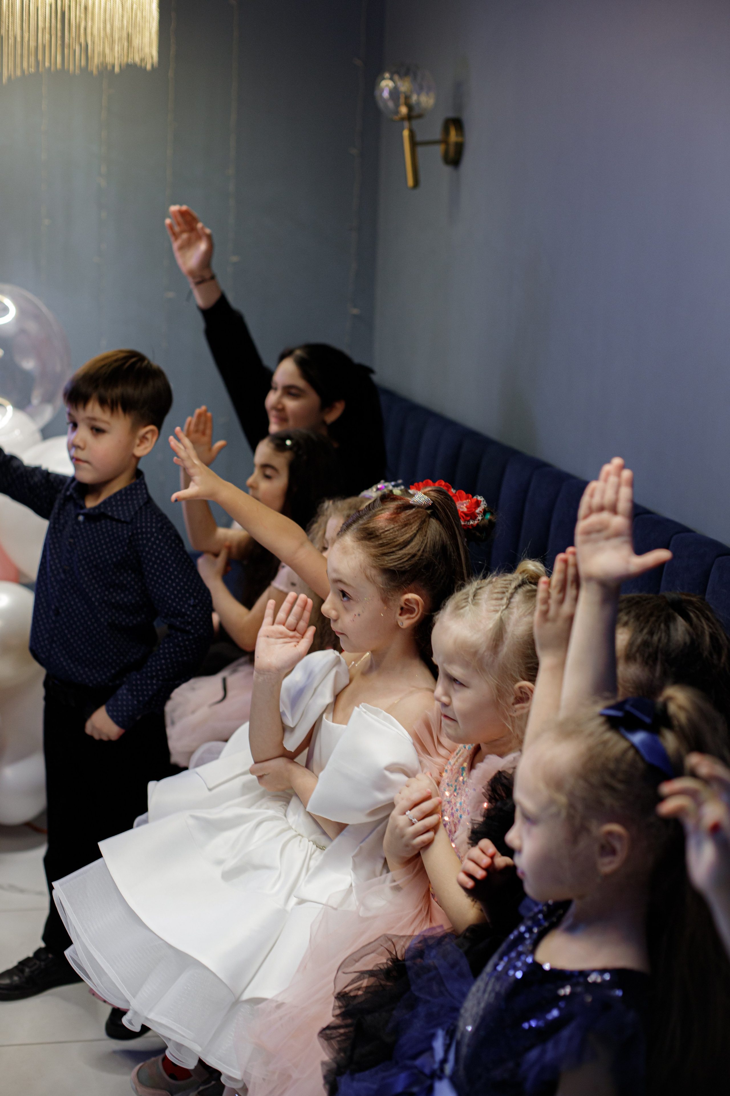 ASIA'S BIRTHDAY PARTY. Photokarish