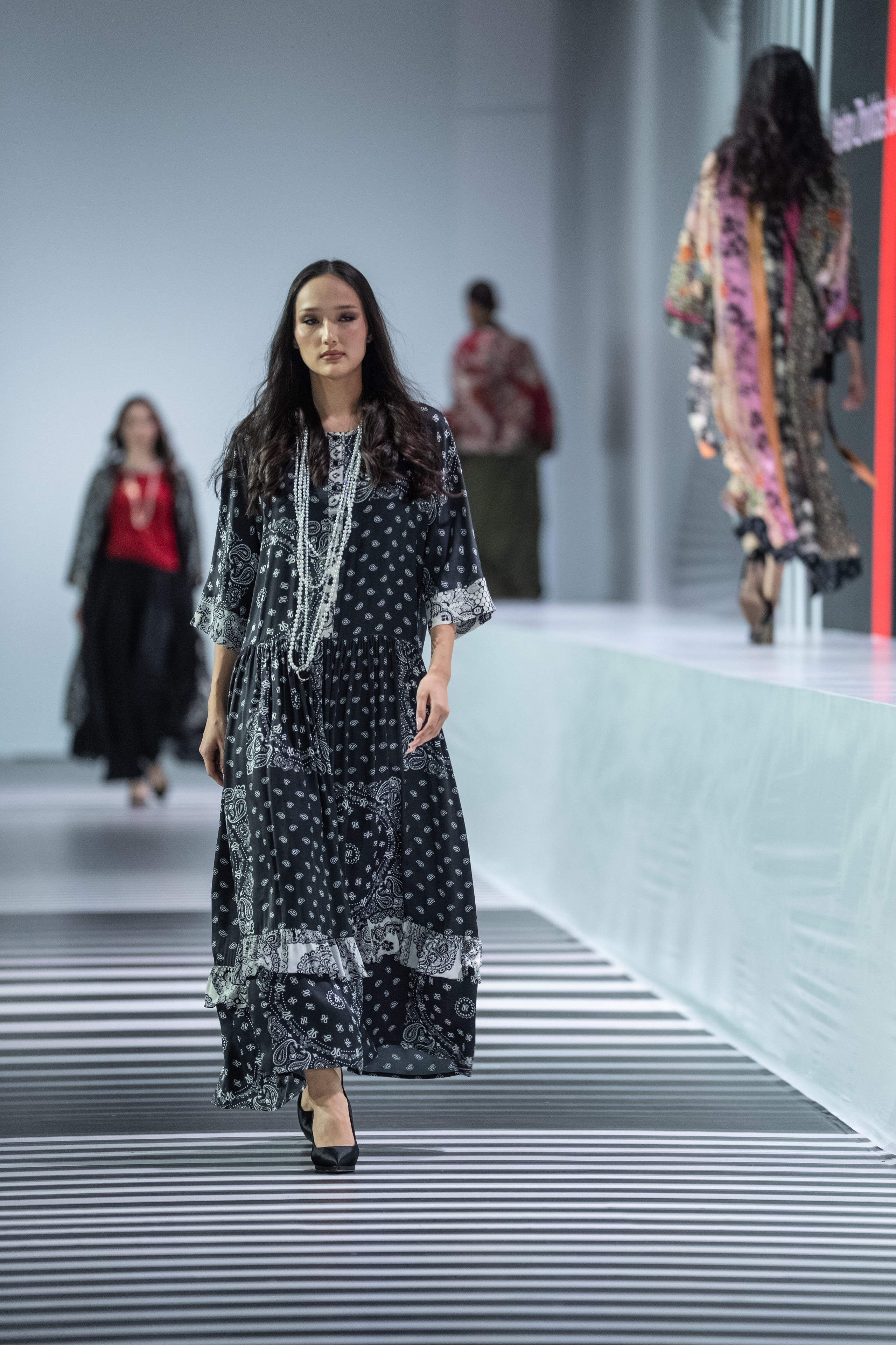 Brad YEARLAN ZHOLDASBEK. Сайт Алматинского НЮ АРТ, будуар и фэшн фотографа Дениса Карпенко