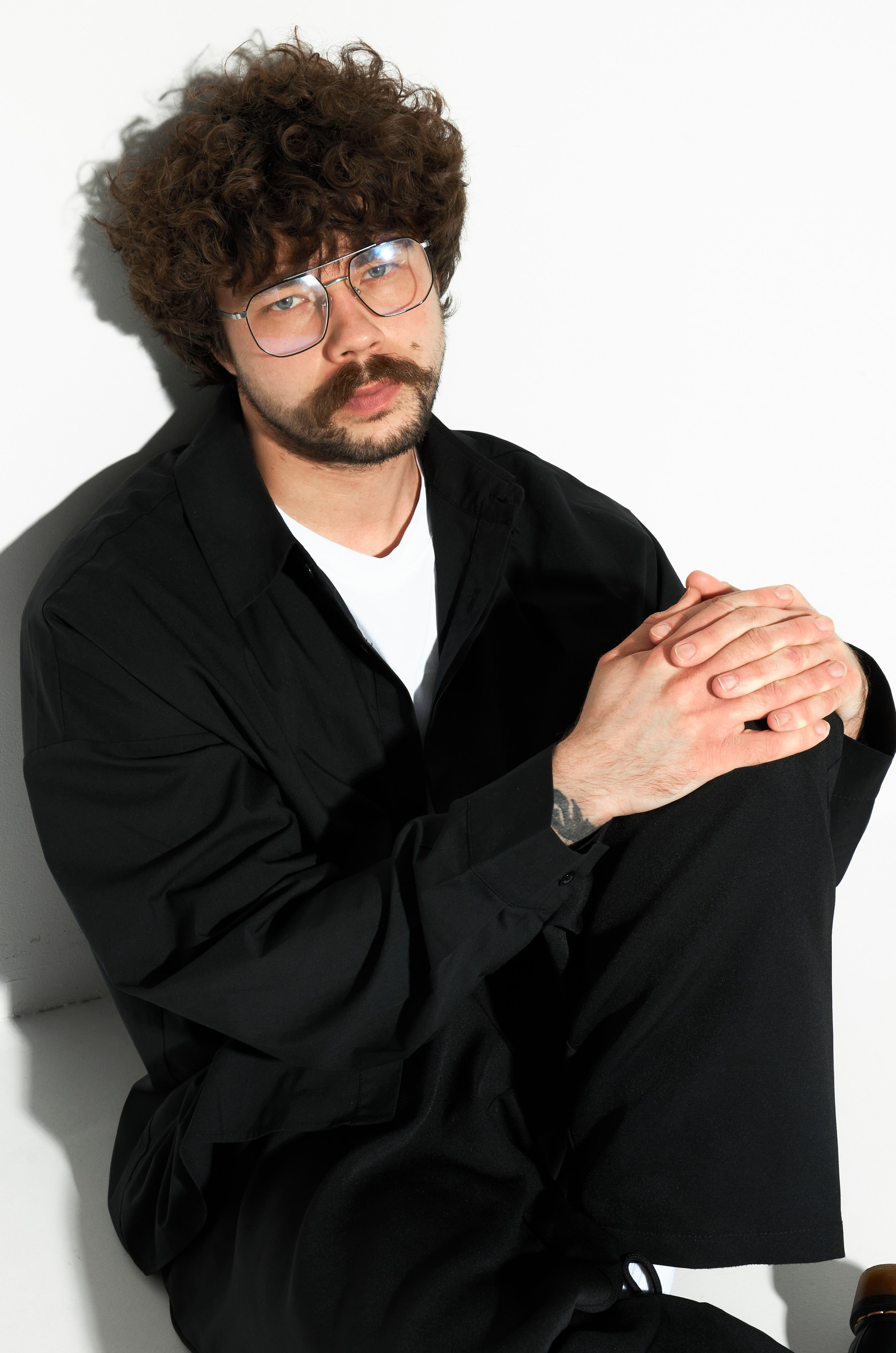 Артем. Главная