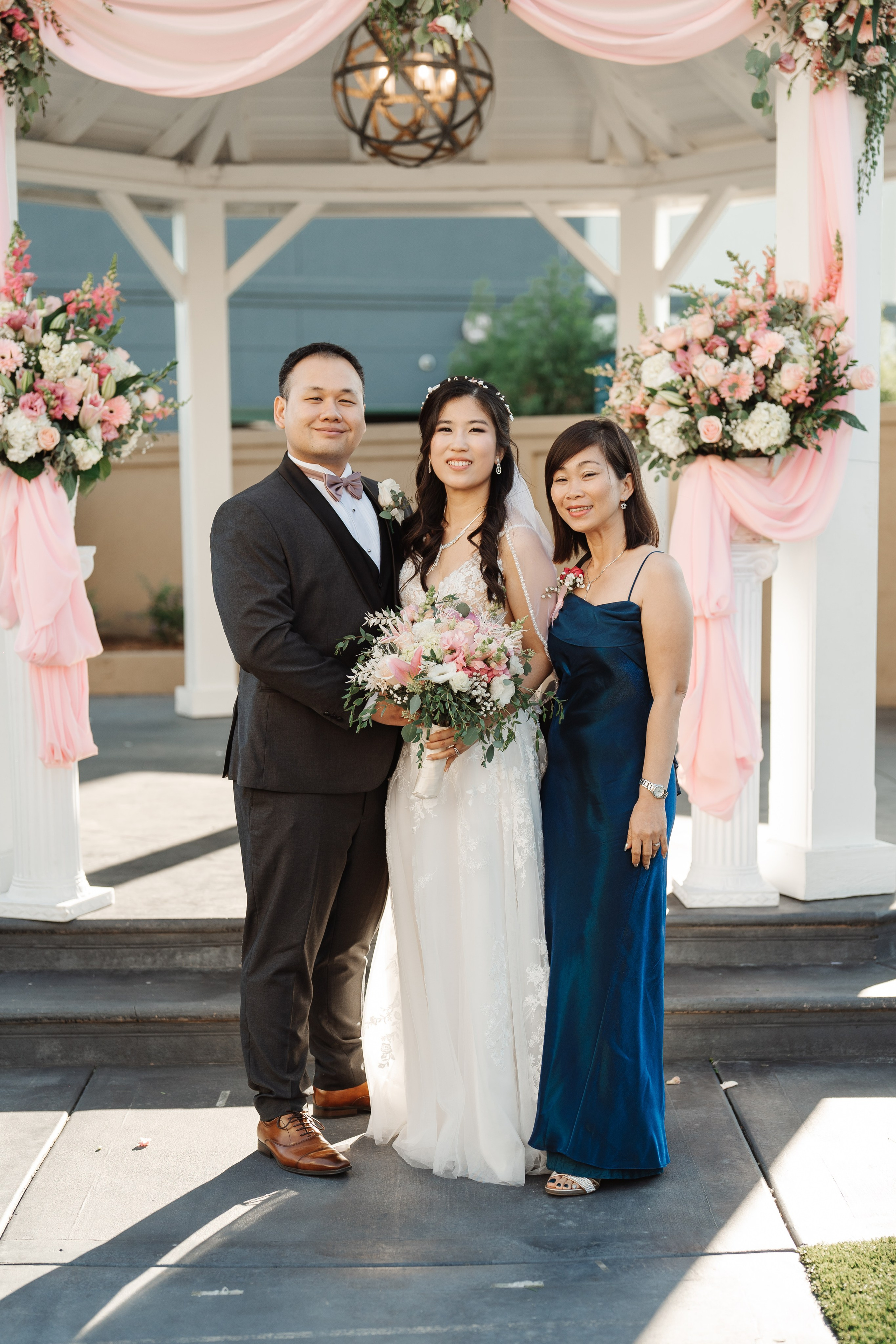 2025-08-16_AndreaChristopher. Ретушер Зенькевич Света