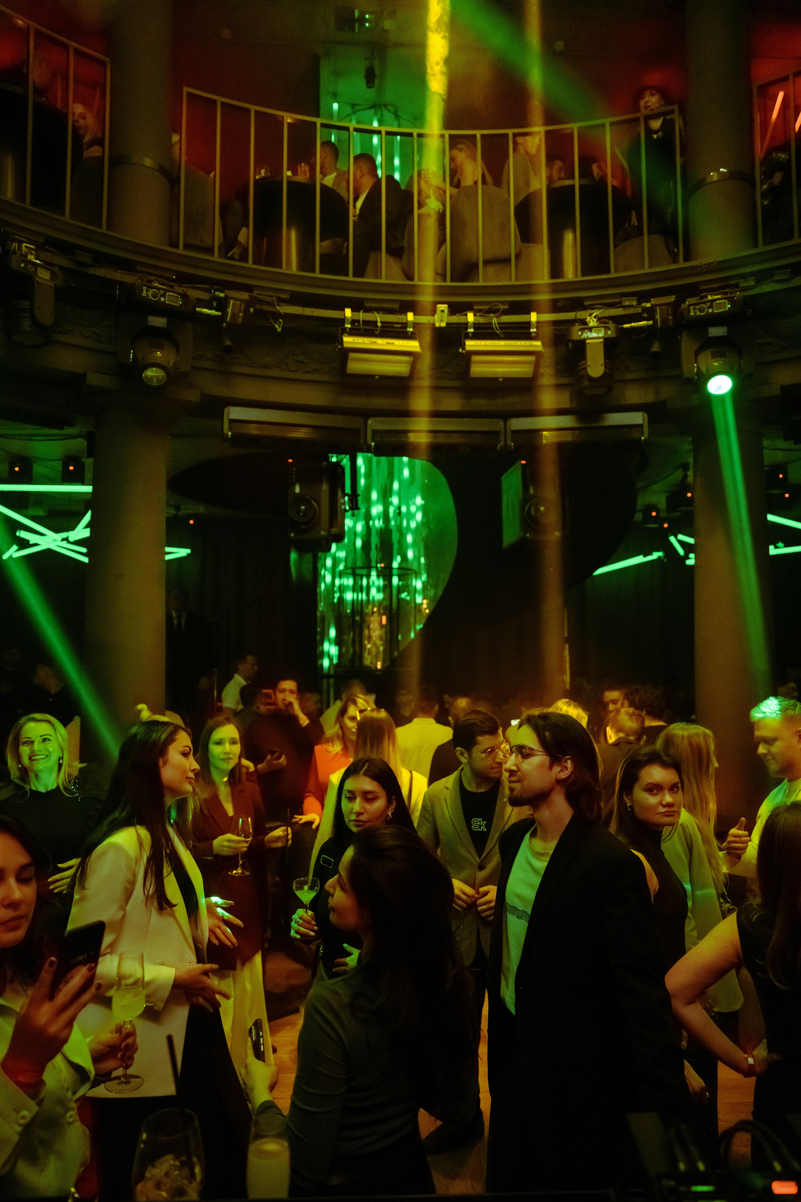 Фотограф на вечеринку проекта ОСНОВАТЕЛИ. Репортажный фотограф Москва Сергей Дружинин