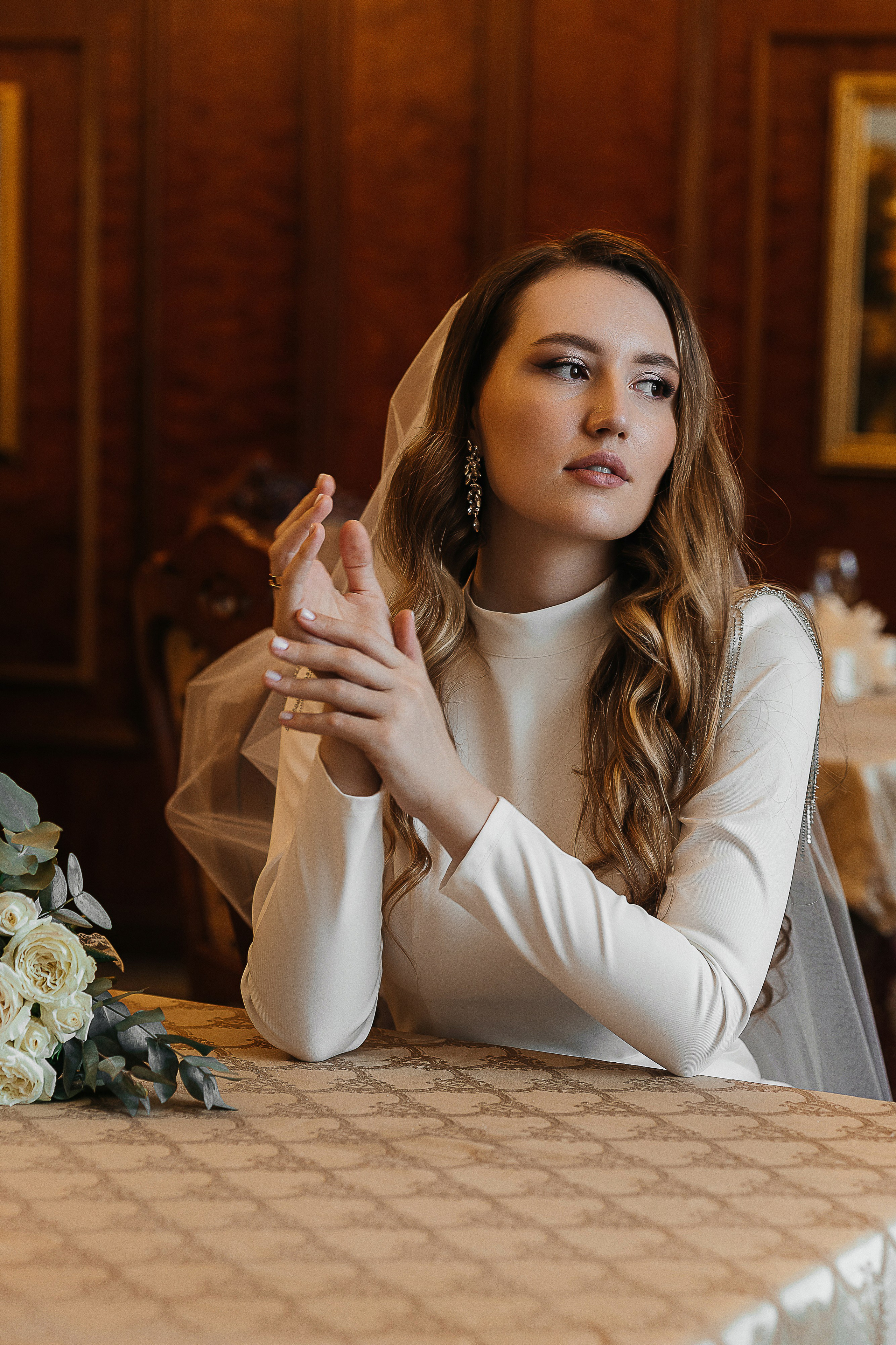 Роскошная выездная церемония в отеле. Олег Сверчков | Свадебный фотограф Вологда