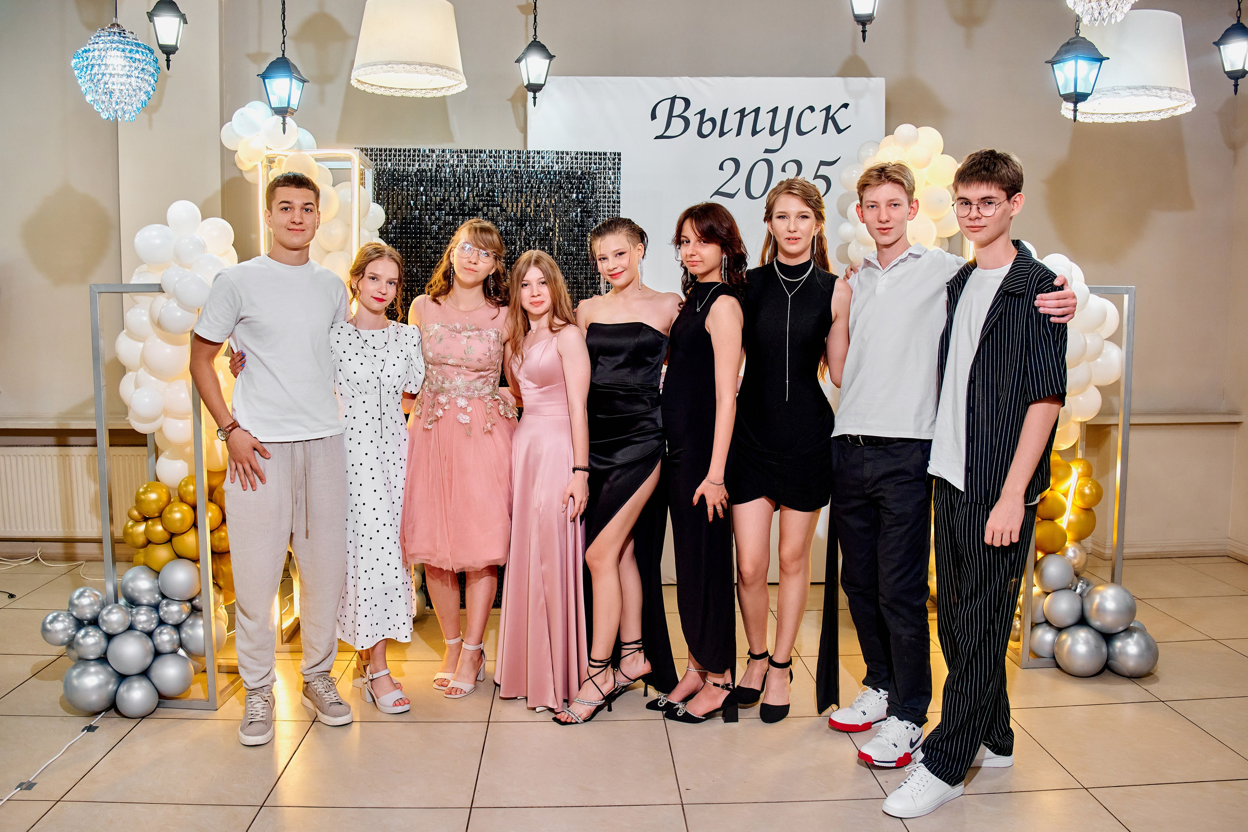 Выпускной 9 класс. Школа 10. Фотограф Таганрог Анна Трайжон