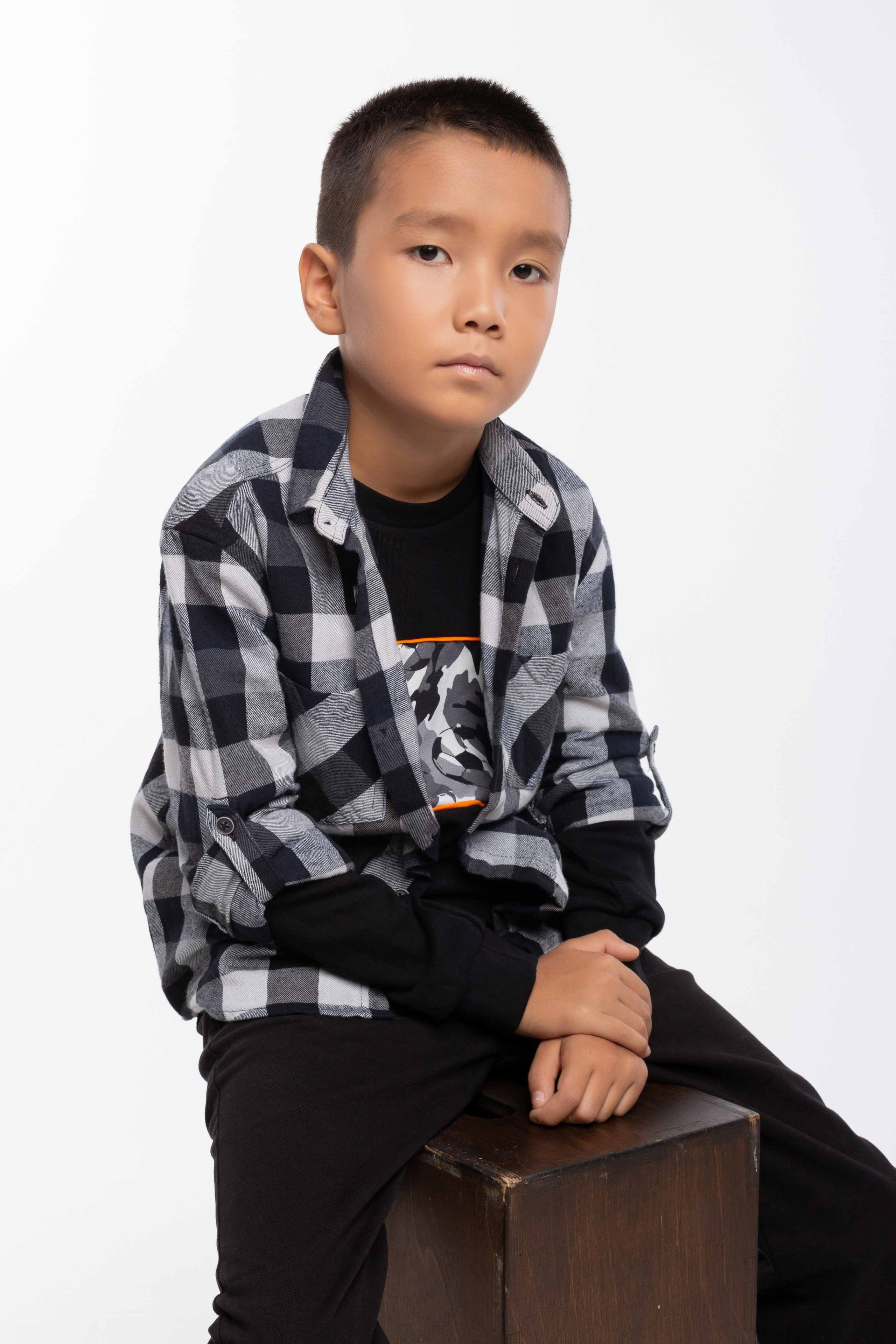 Фотосессии для кастингов, модельных агентств. Фотостудия Алматы. Семейная и детская фотостудия Family studio.Фотограф Алматы