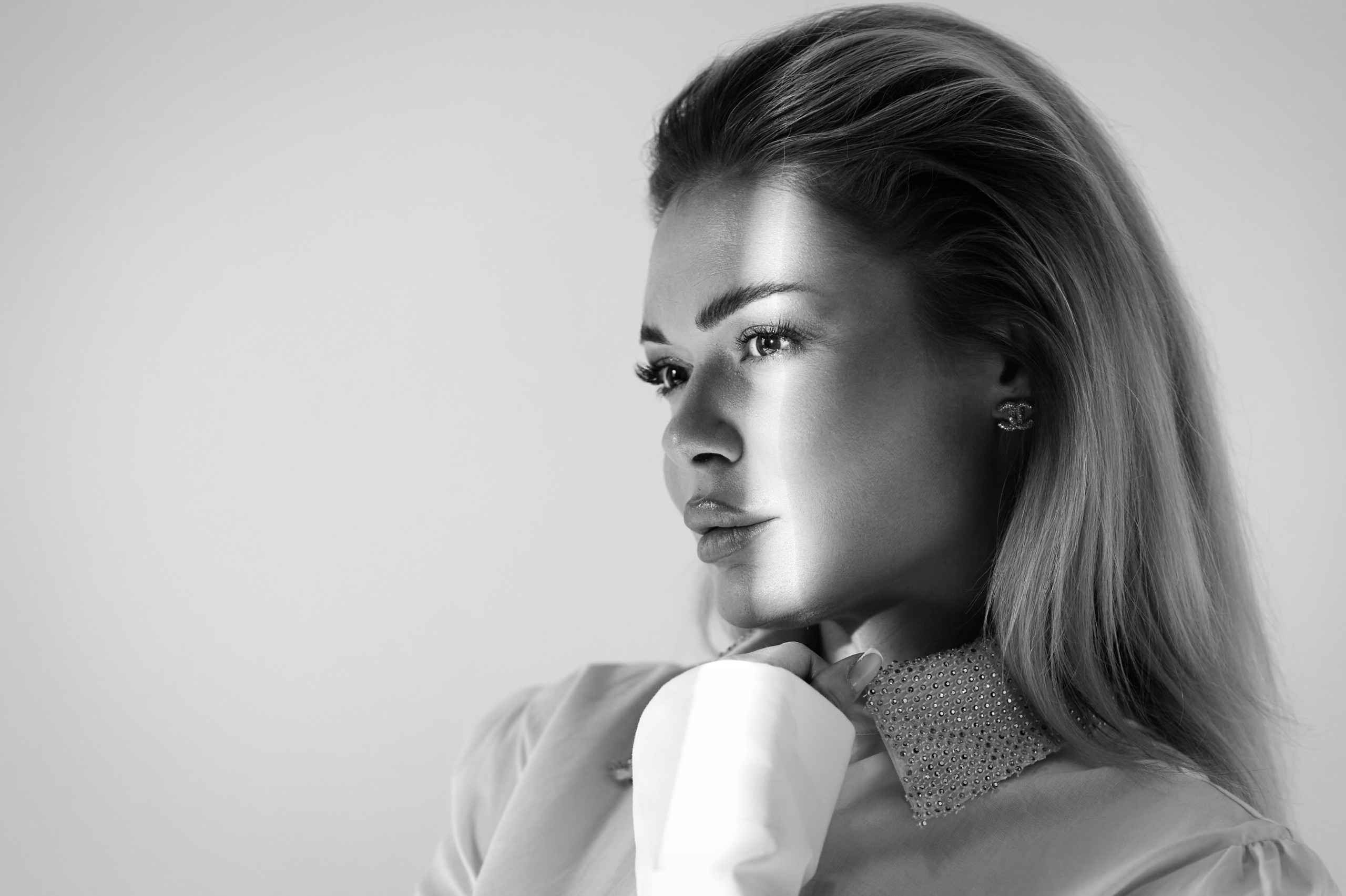 Женские модельные тесты: Откройте свой потенциал в мире моды. Портретный фотограф в Москве Виталий Пересветов