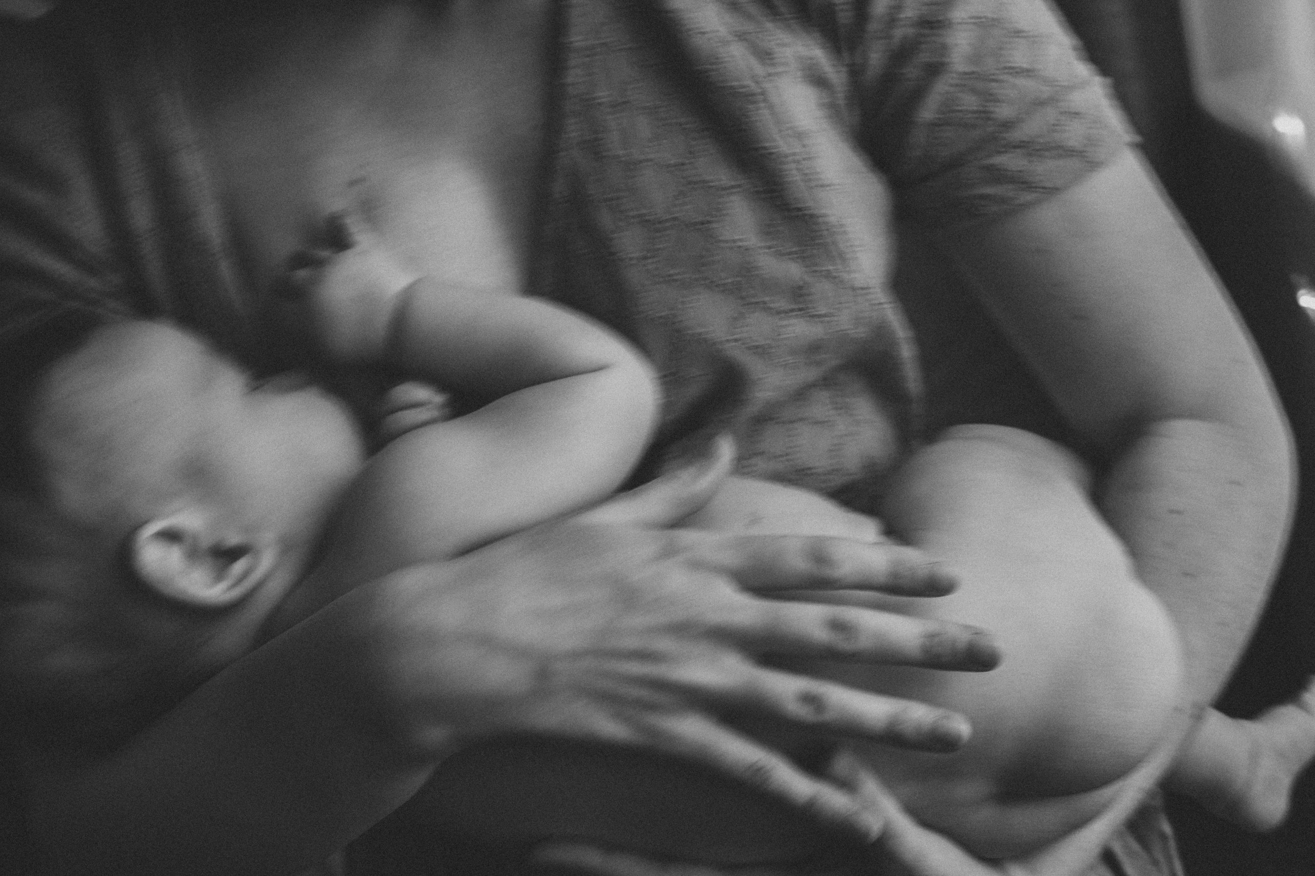 Домашняя фотосессия мамы и дочки. Детский, семейный и ньюборн фотограф в Москве Юлия Шуарт