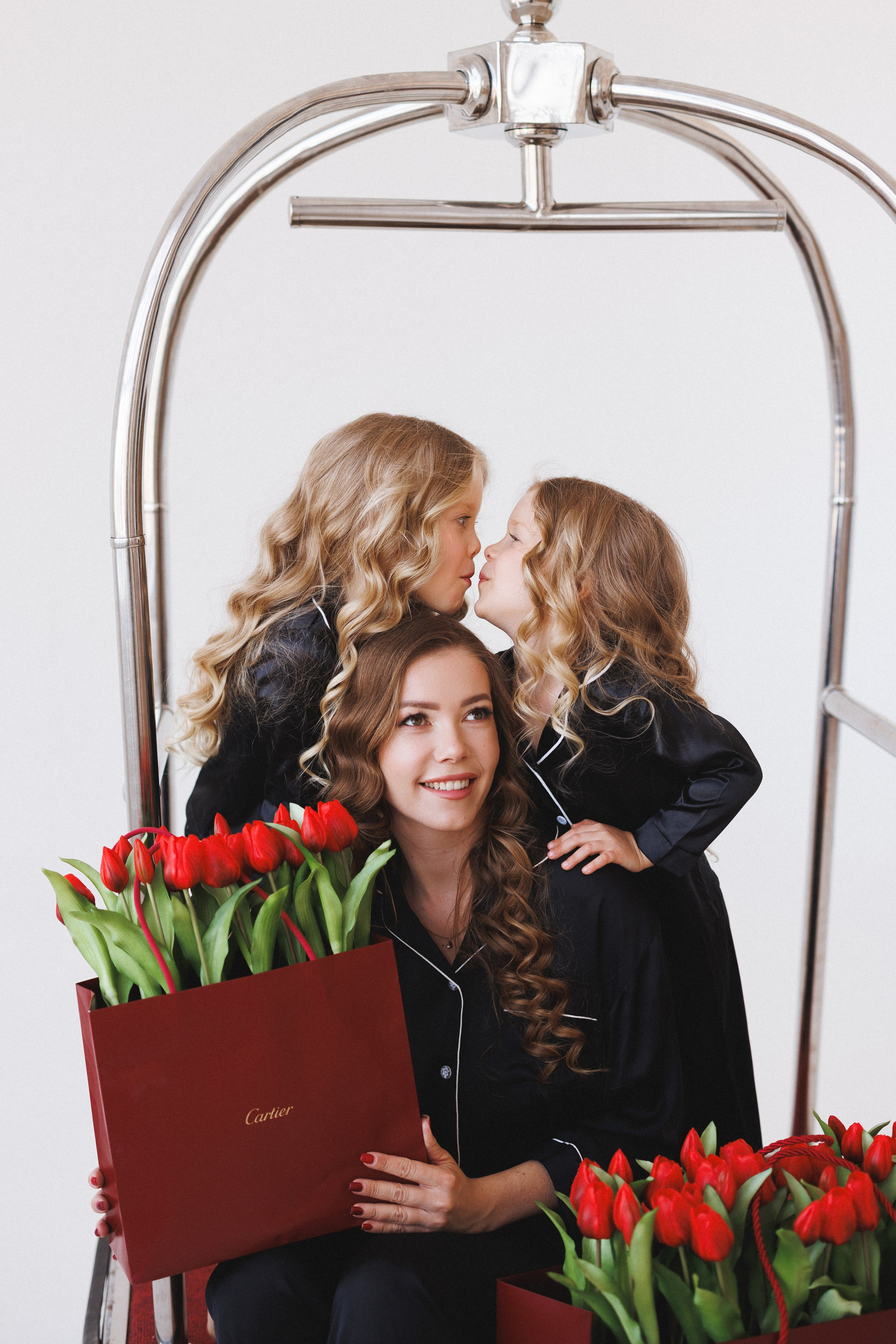 Фотосессия для девочек в тематике «Гардеробная». Семейный и детский фотограф в Краснодаре Анна Трашкова