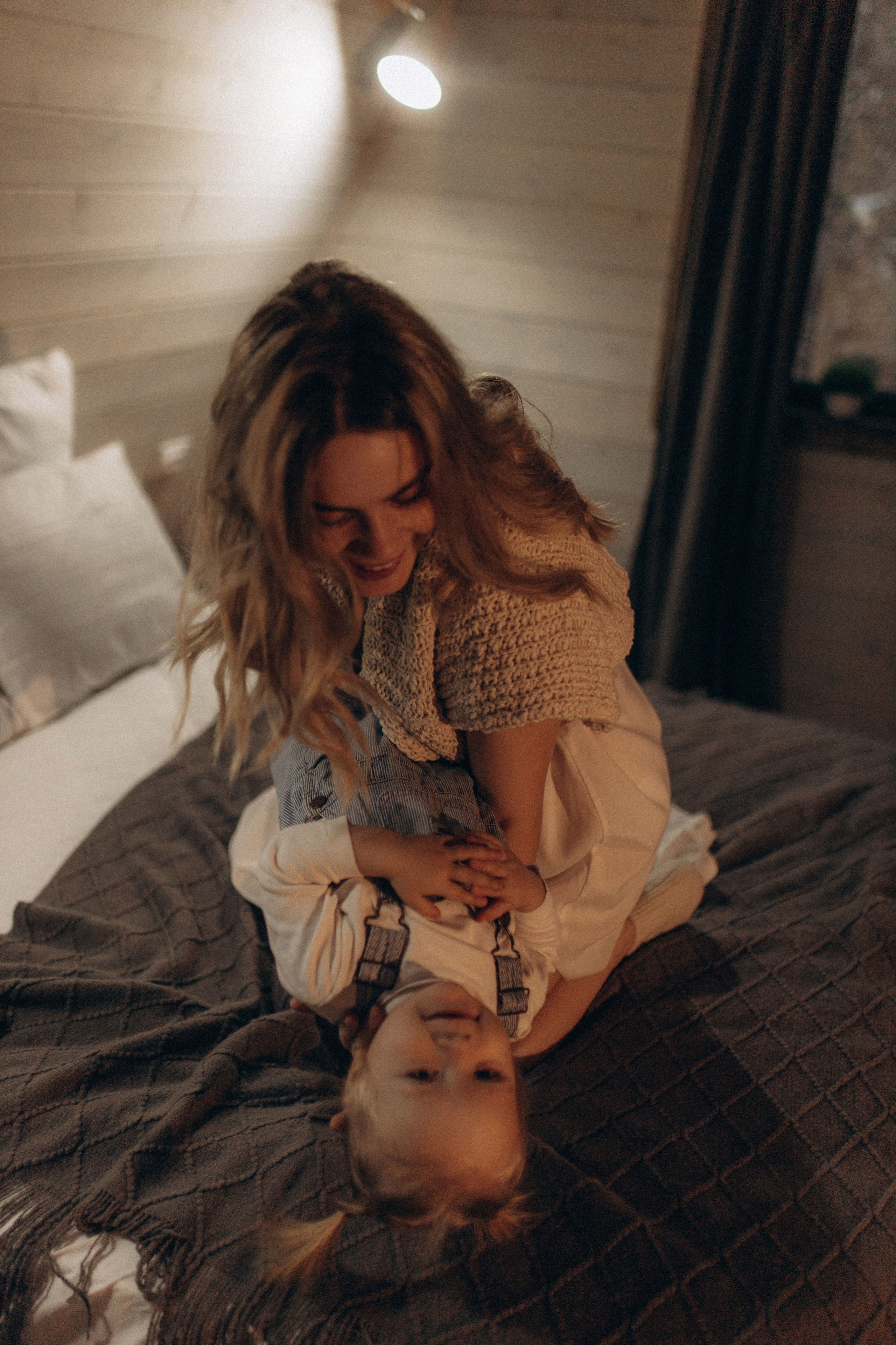 Алиса и мама. Семейный фотограф Губкин/Старый Оскол