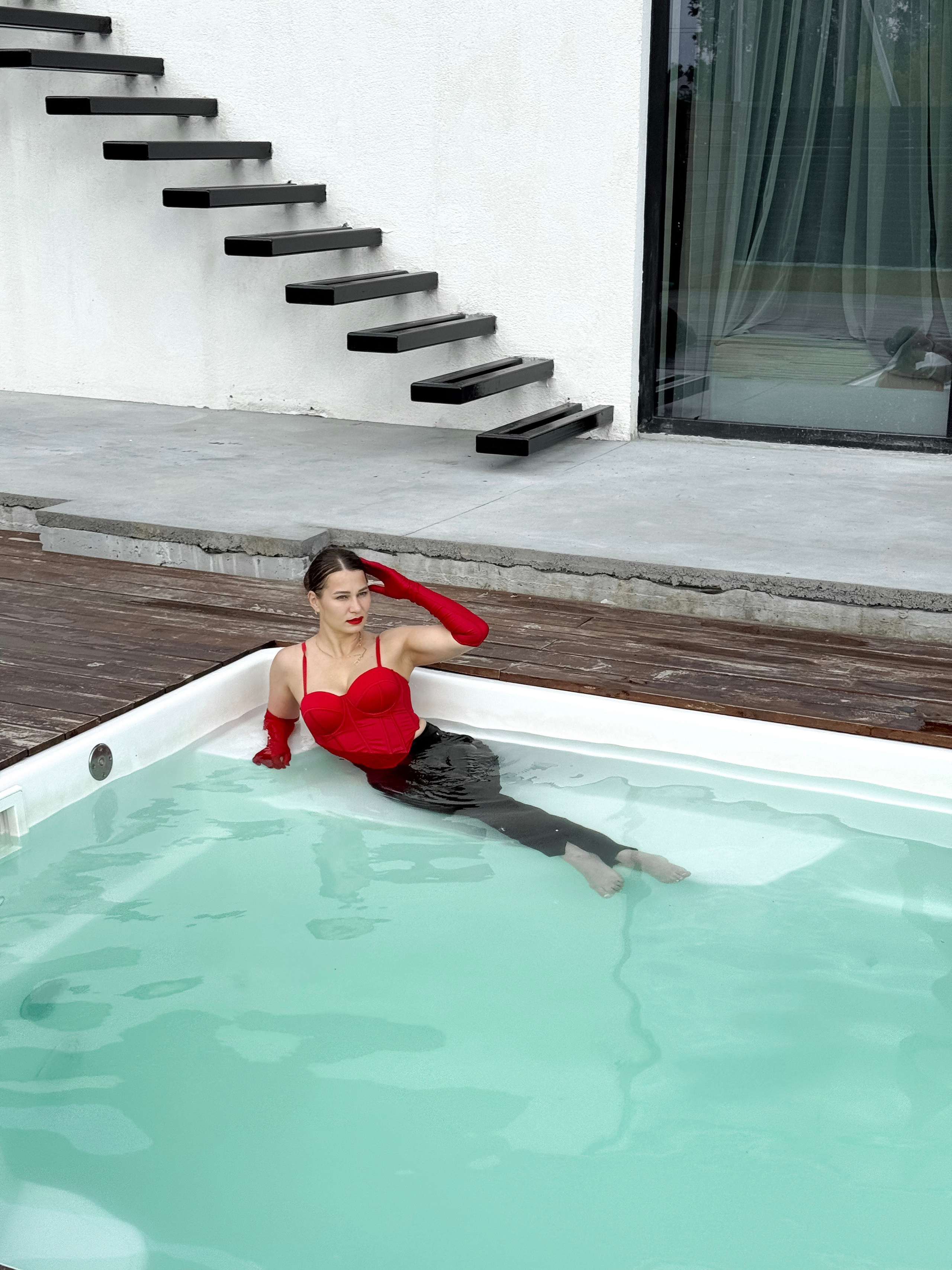 Уличная съёмка. Мобильный фотограф в Омске