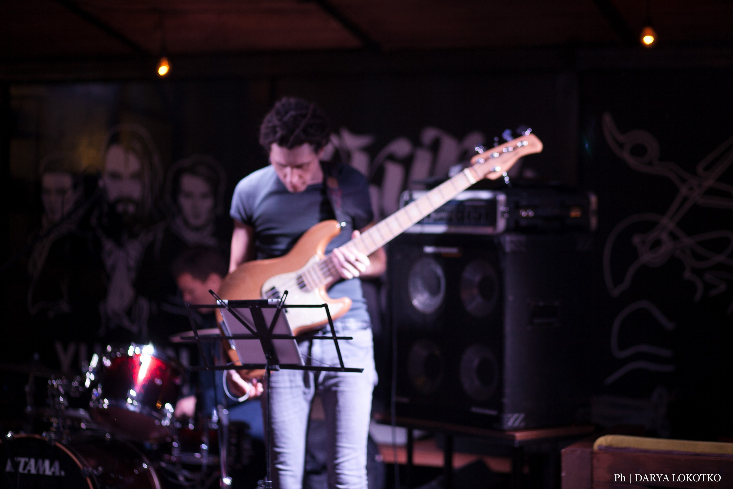 Концерт Quentin Moore. Фотограф Дарья Локотко в Красноярске