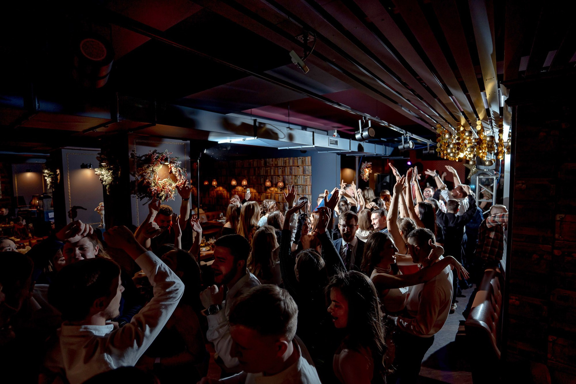 Новый год 2024 в Peoples. Сергей Кошкин. Репортажная и ивент-фотография в Сургуте