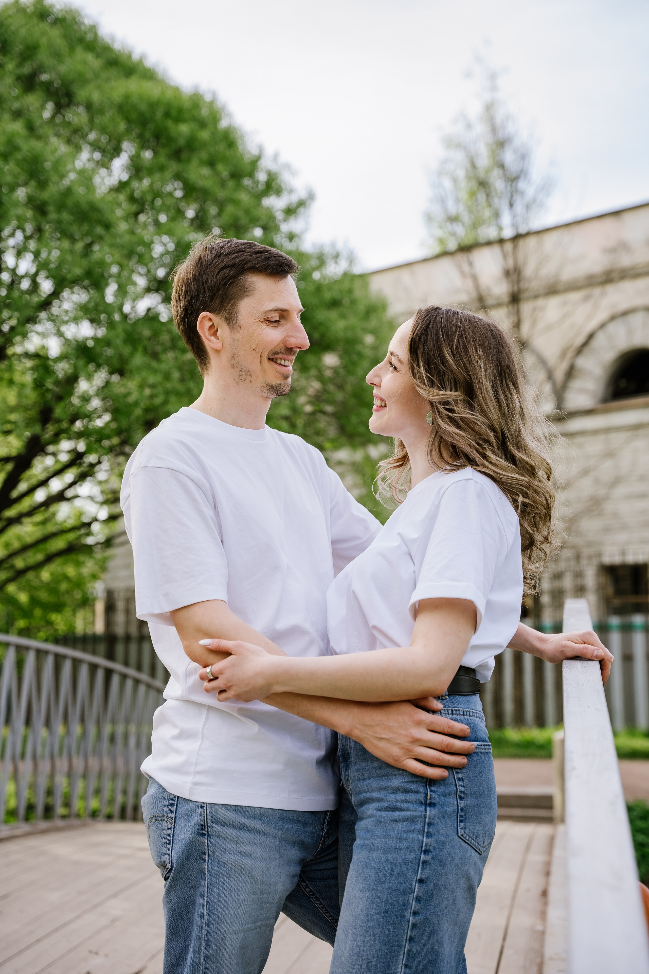 Под цветным зонтом