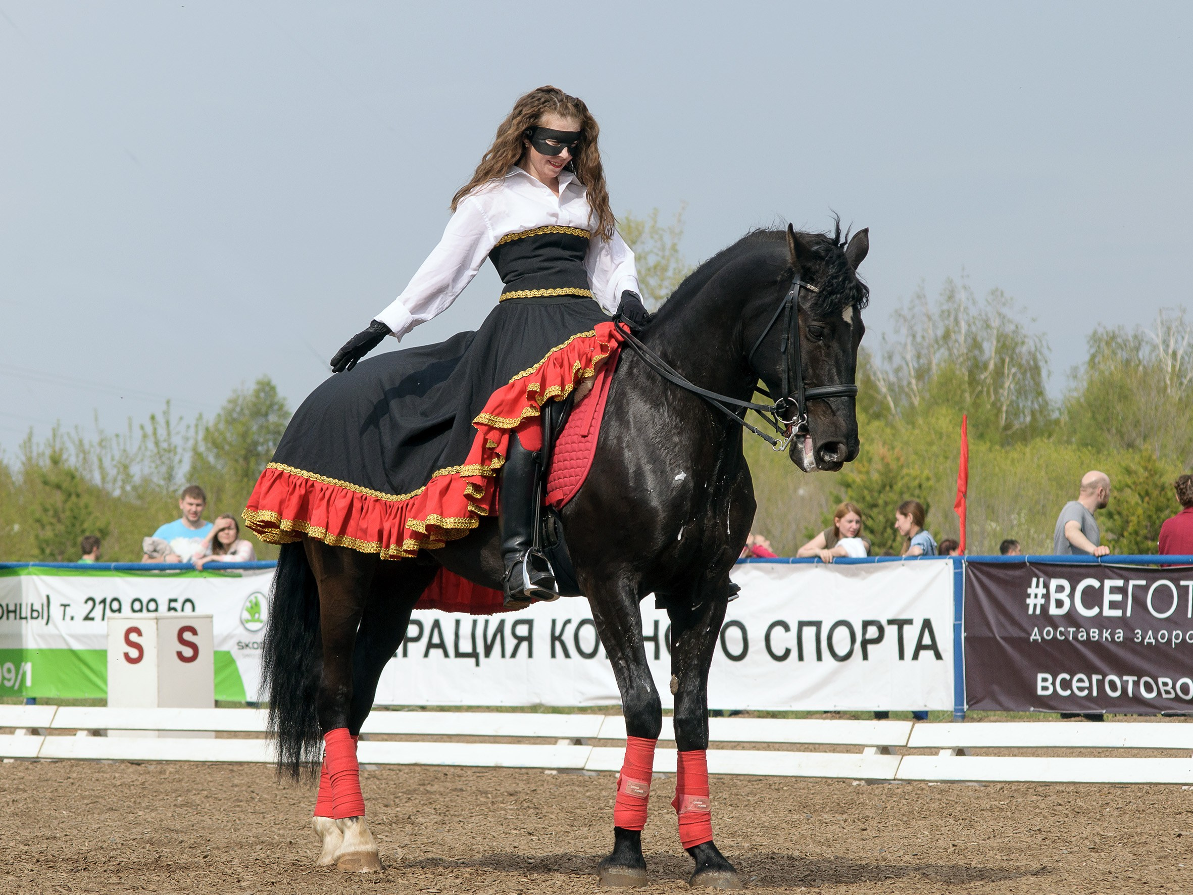 ВЗРОСЛЫЙ РЕПОРТАЖ. Приветствую! Меня зовут Александра, я занимаюсь репортажной и предметной съемкой в Красноярске