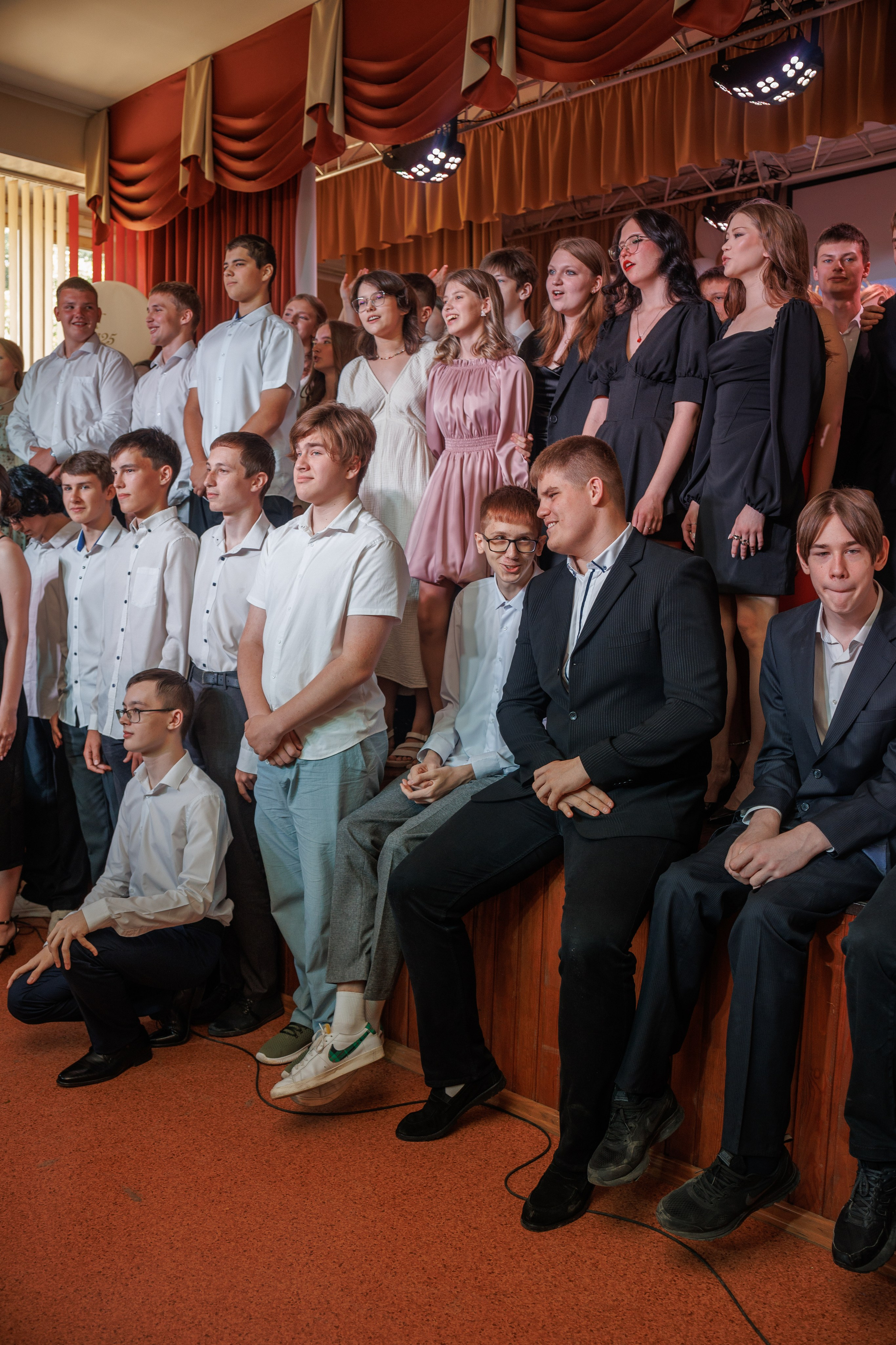 Вручение аттестатов. Свадебный и семейный фотограф в Новосибирске Ирина Дорошкова