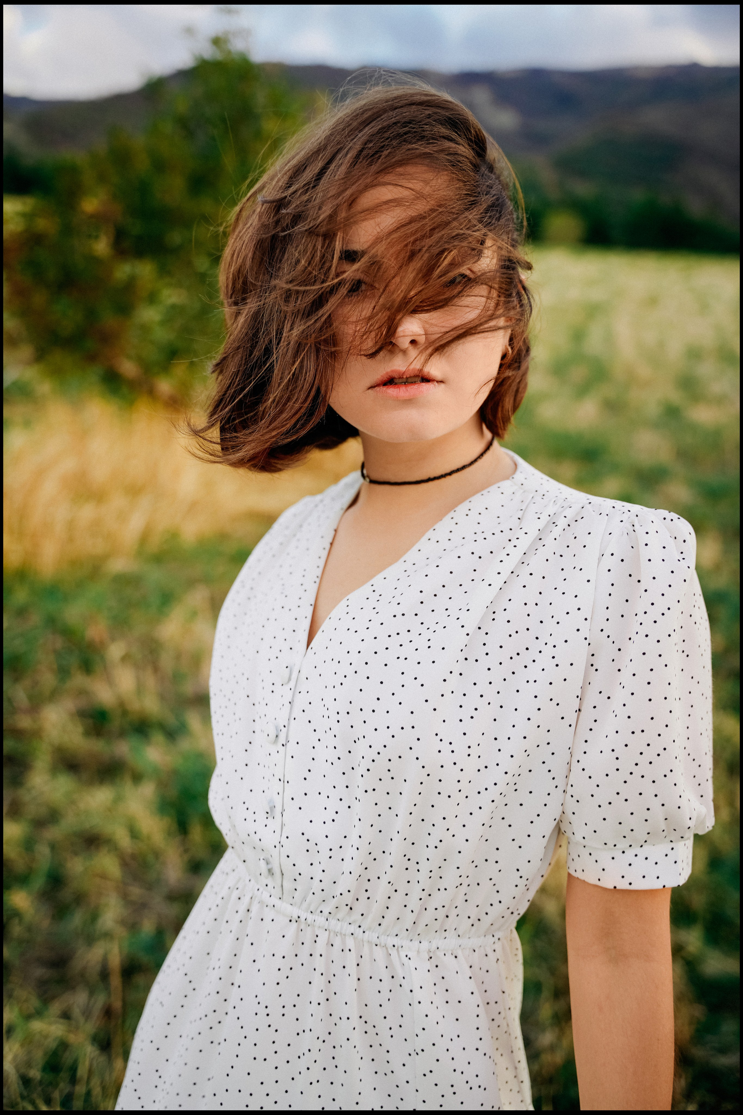 В полях. VISUAL ARTIST · KRONGAUZ ANASTASIA