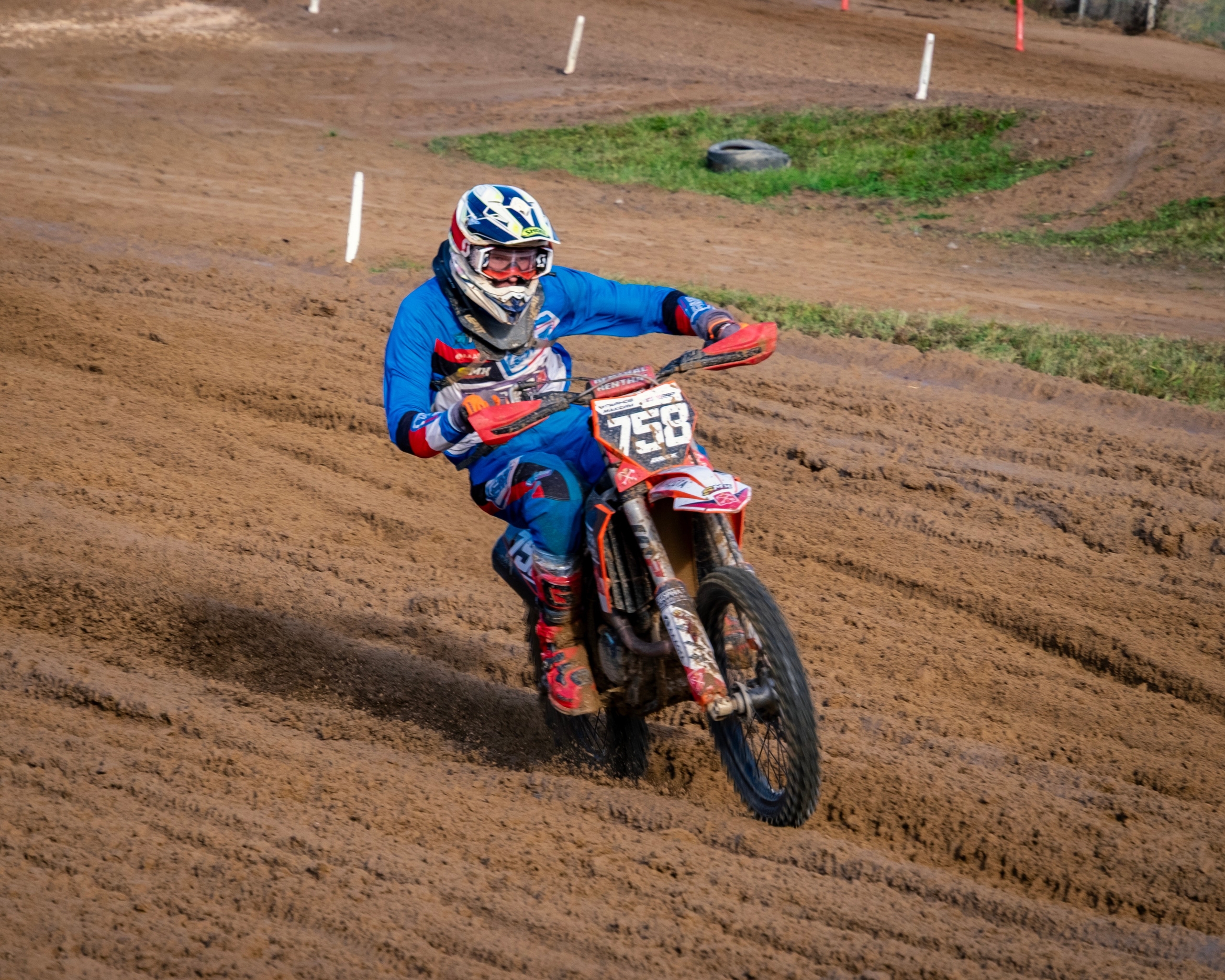 Мотокросс (Игора Драйв). Автомобильные фотографии и рисунки в Санкт-Петербурги Пашков Дмитрий